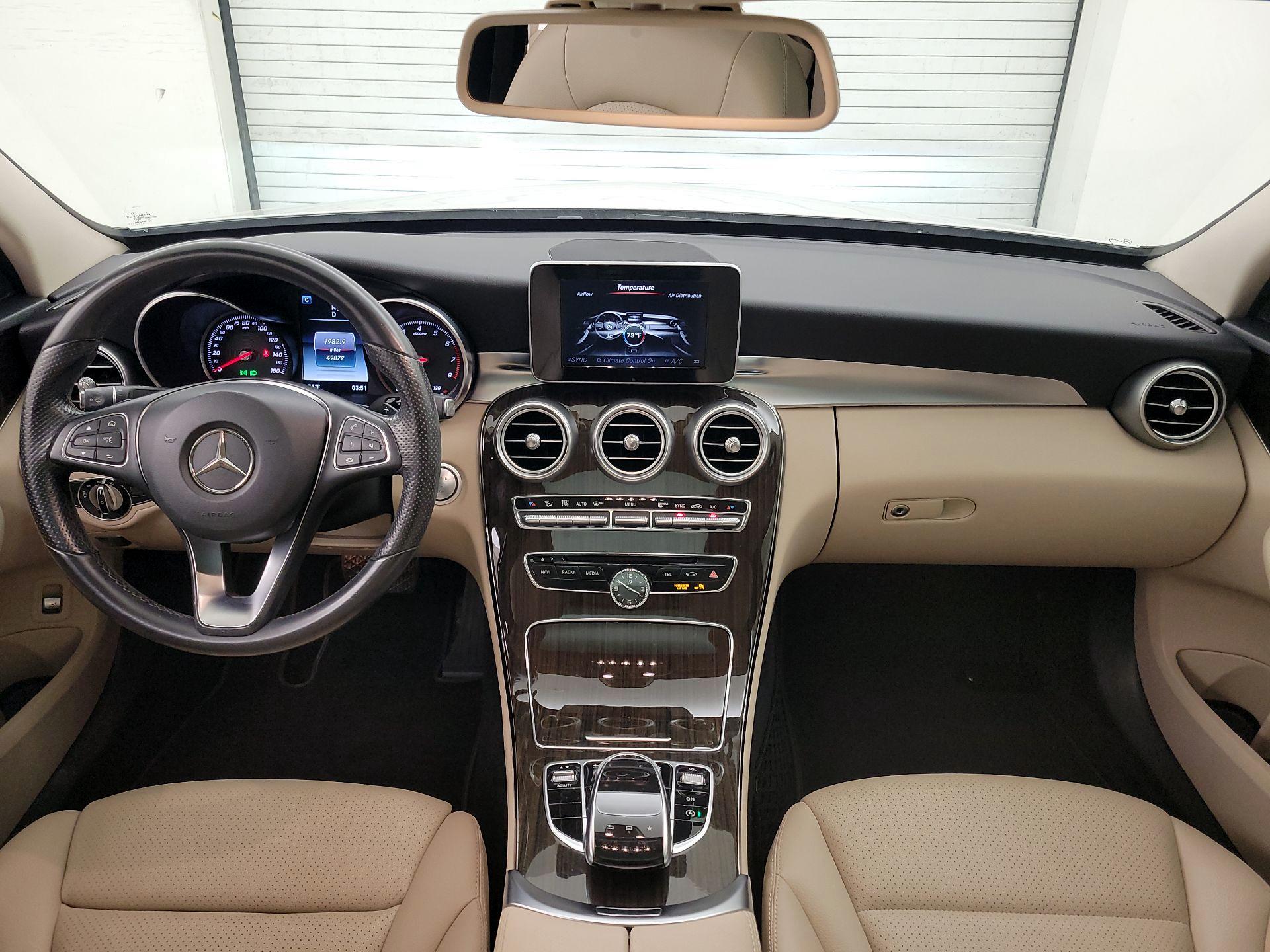 Thumbnail: 2015 Mercedes-Benz C-Class - 9