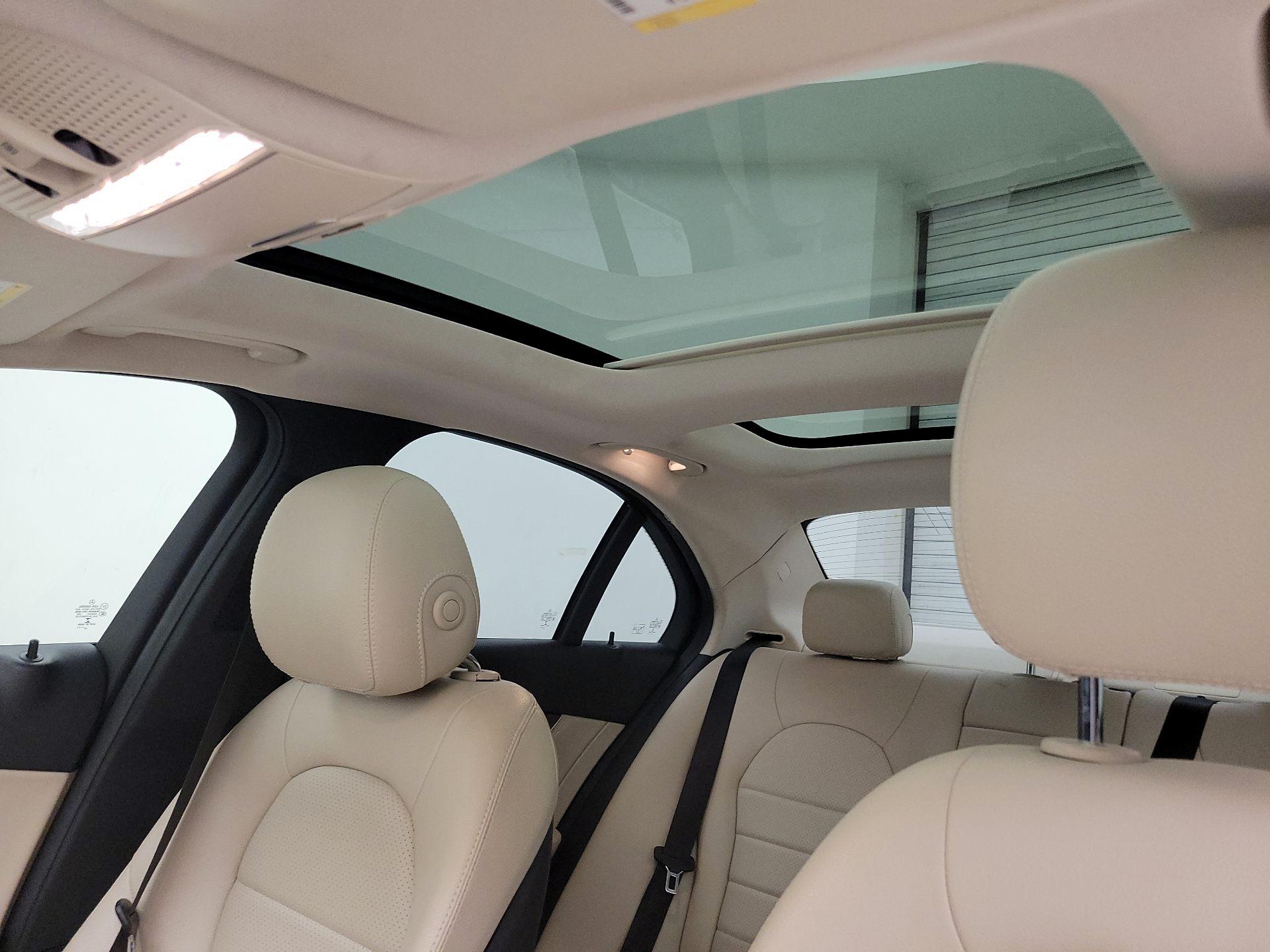 Thumbnail: 2015 Mercedes-Benz C-Class - 19