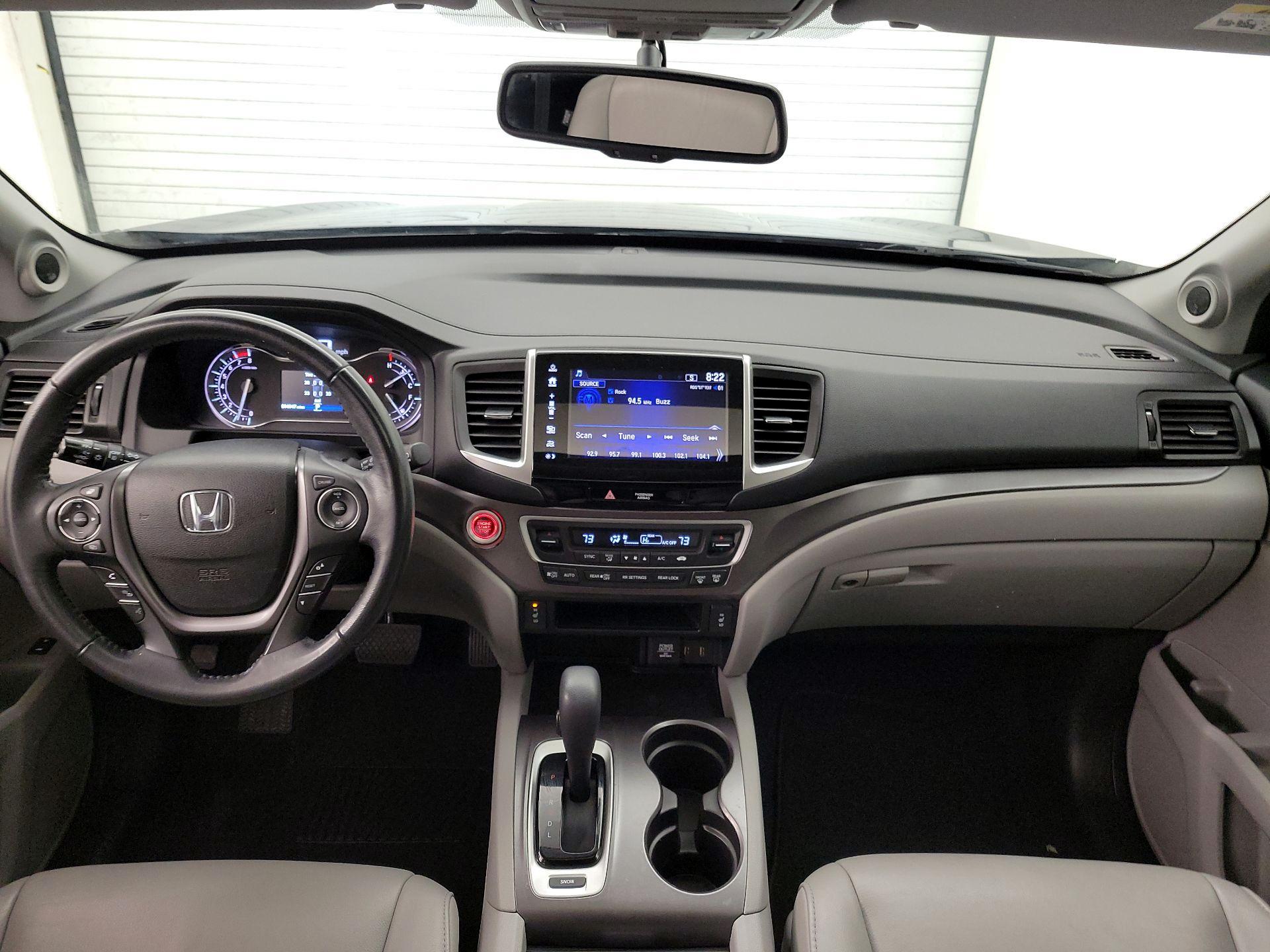 Thumbnail: 2018 Honda Pilot - 9