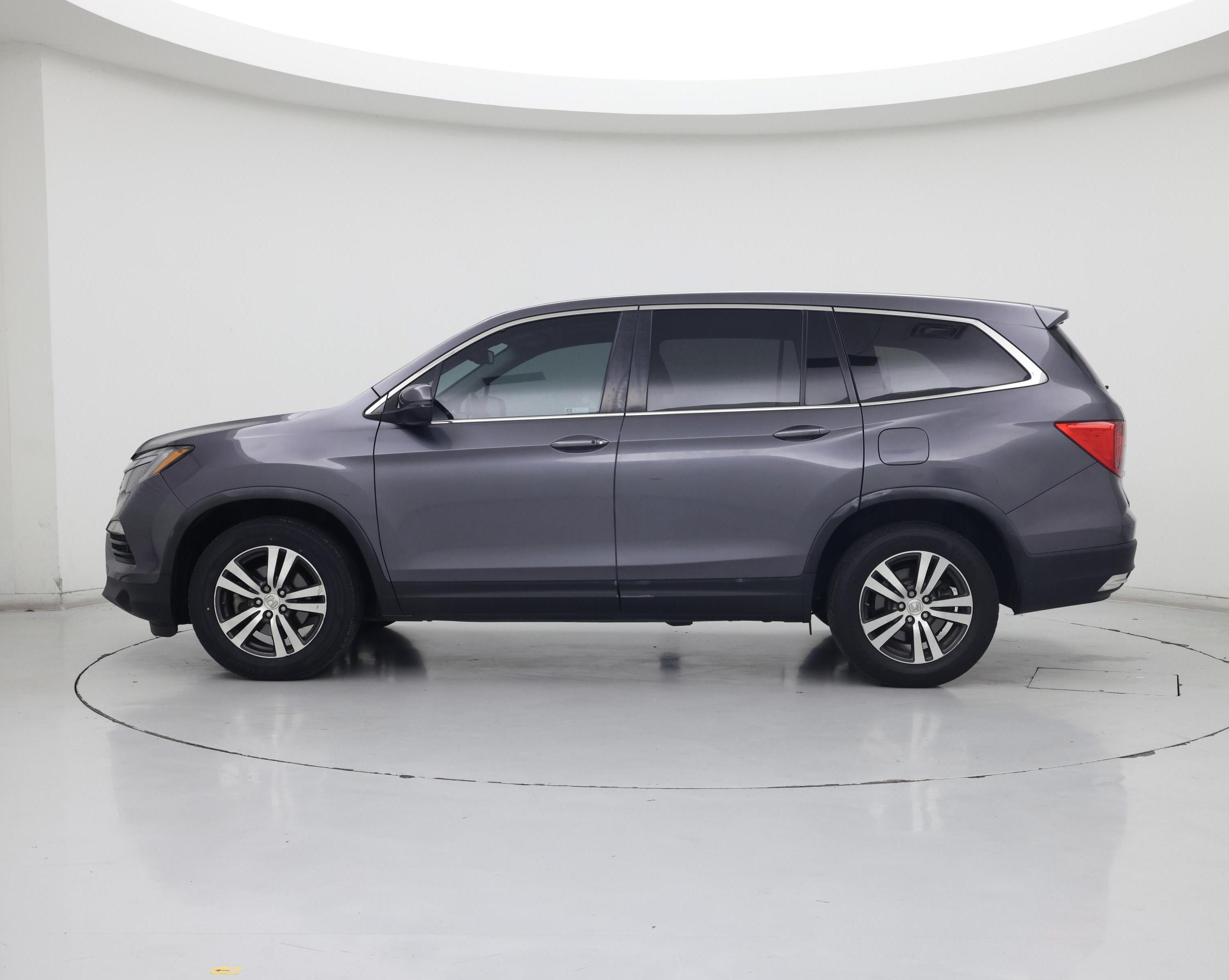 Thumbnail: 2018 Honda Pilot - 3