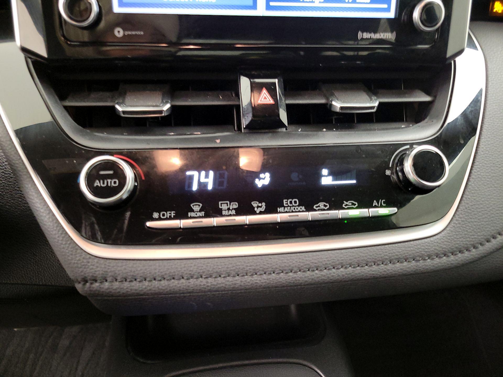 Thumbnail: 2021 Toyota Corolla - 16