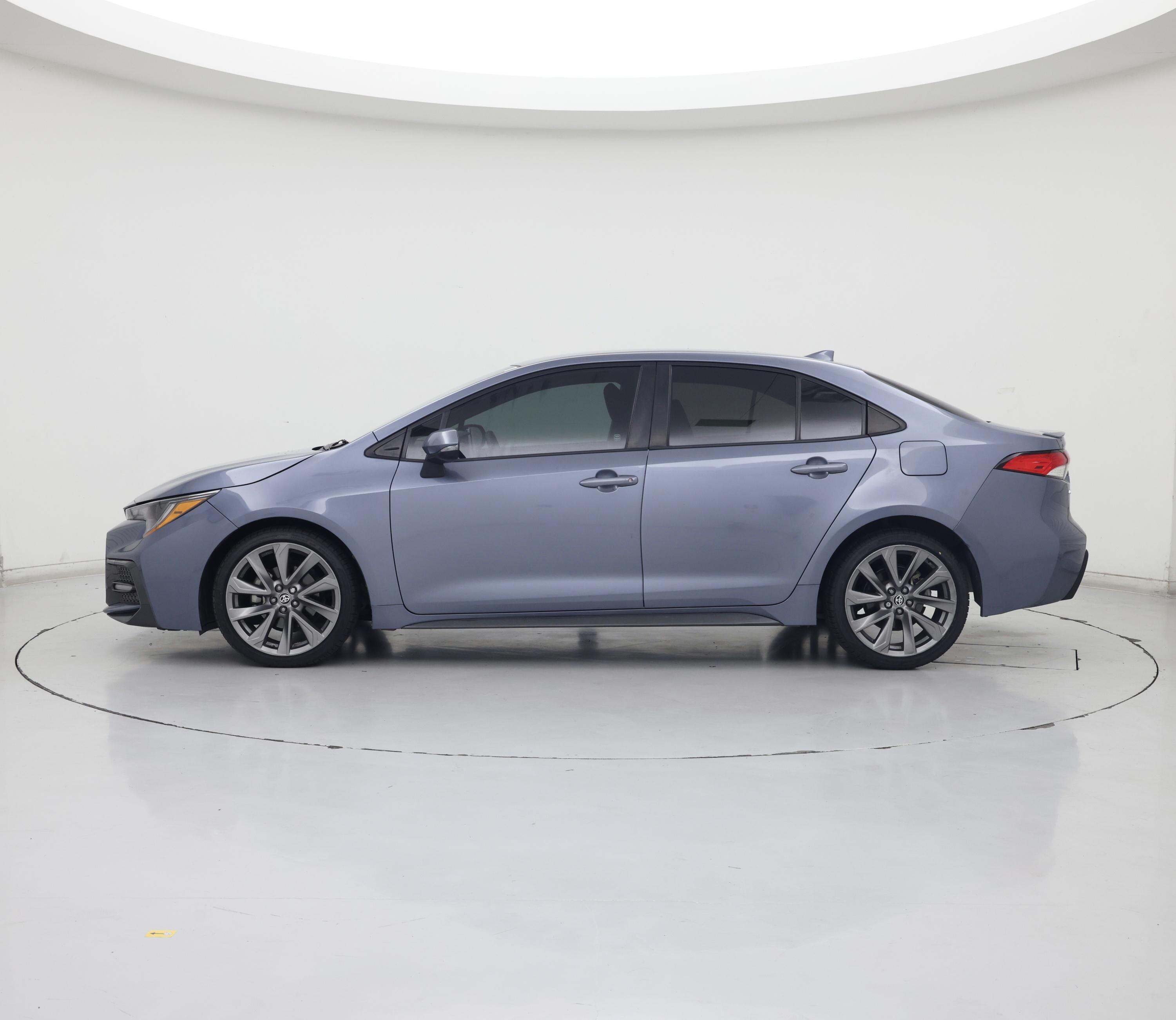 Thumbnail: 2021 Toyota Corolla - 3