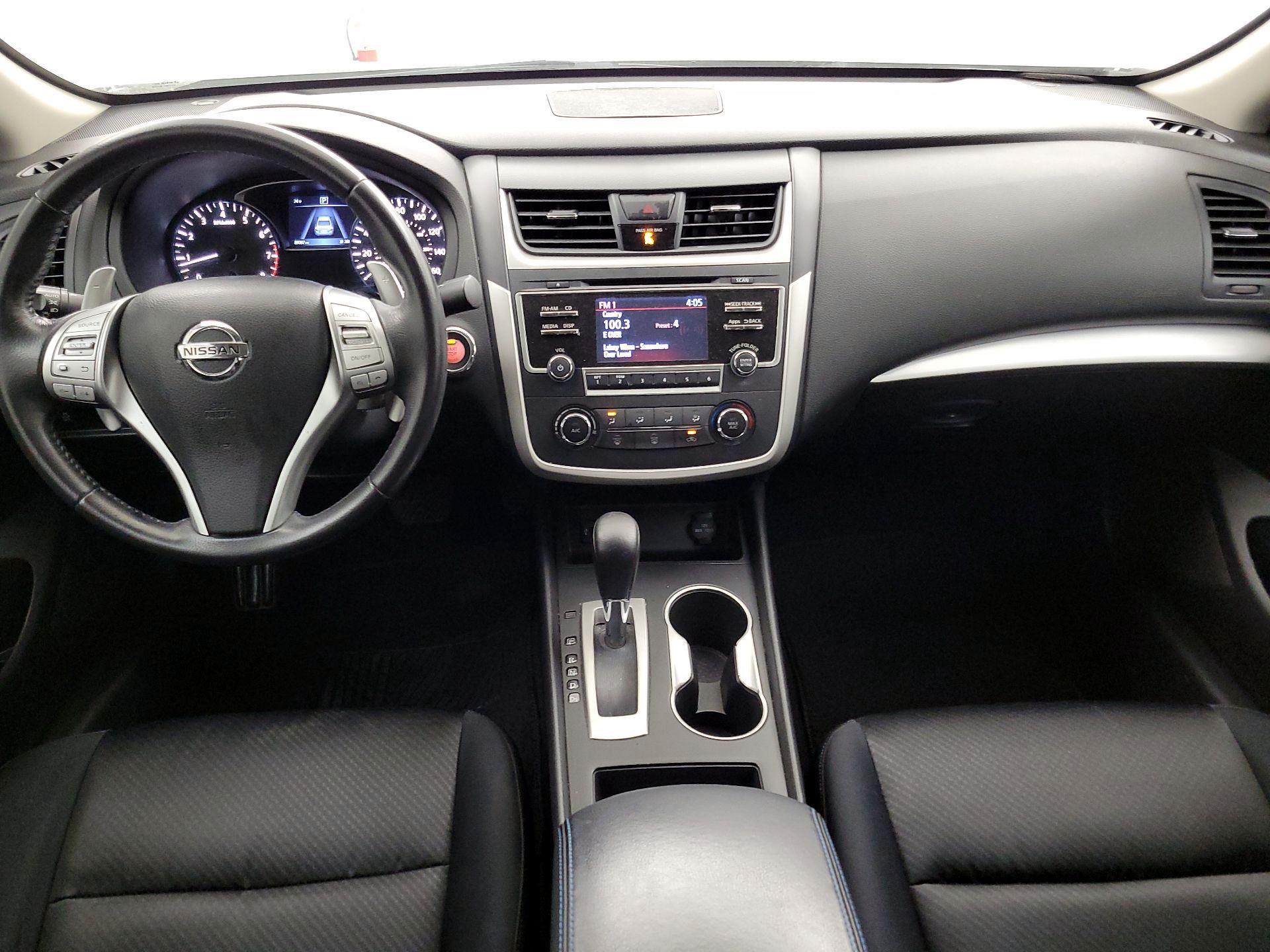 Thumbnail: 2016 Nissan Altima - 9