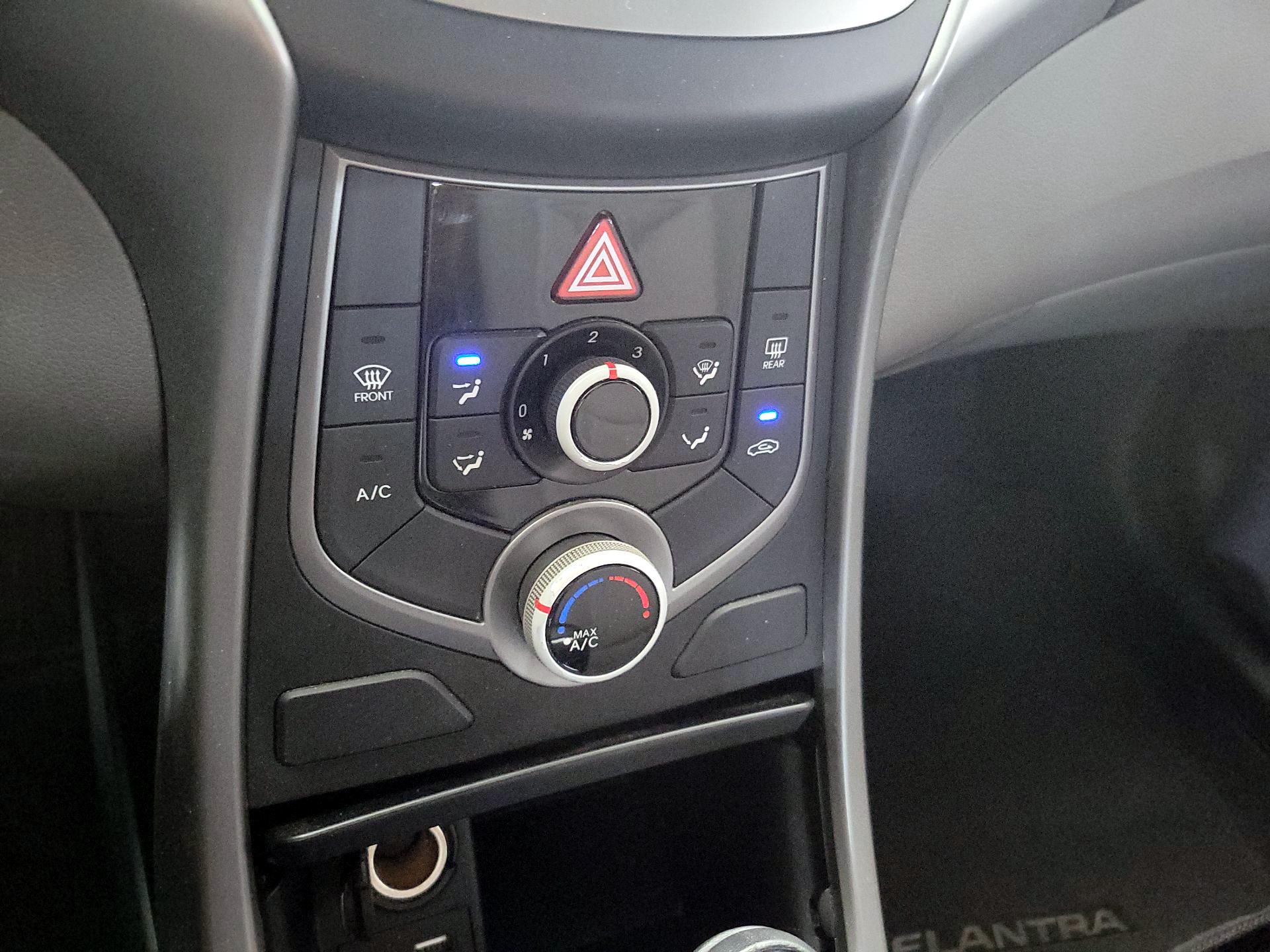 Thumbnail: 2016 Hyundai Elantra - 15