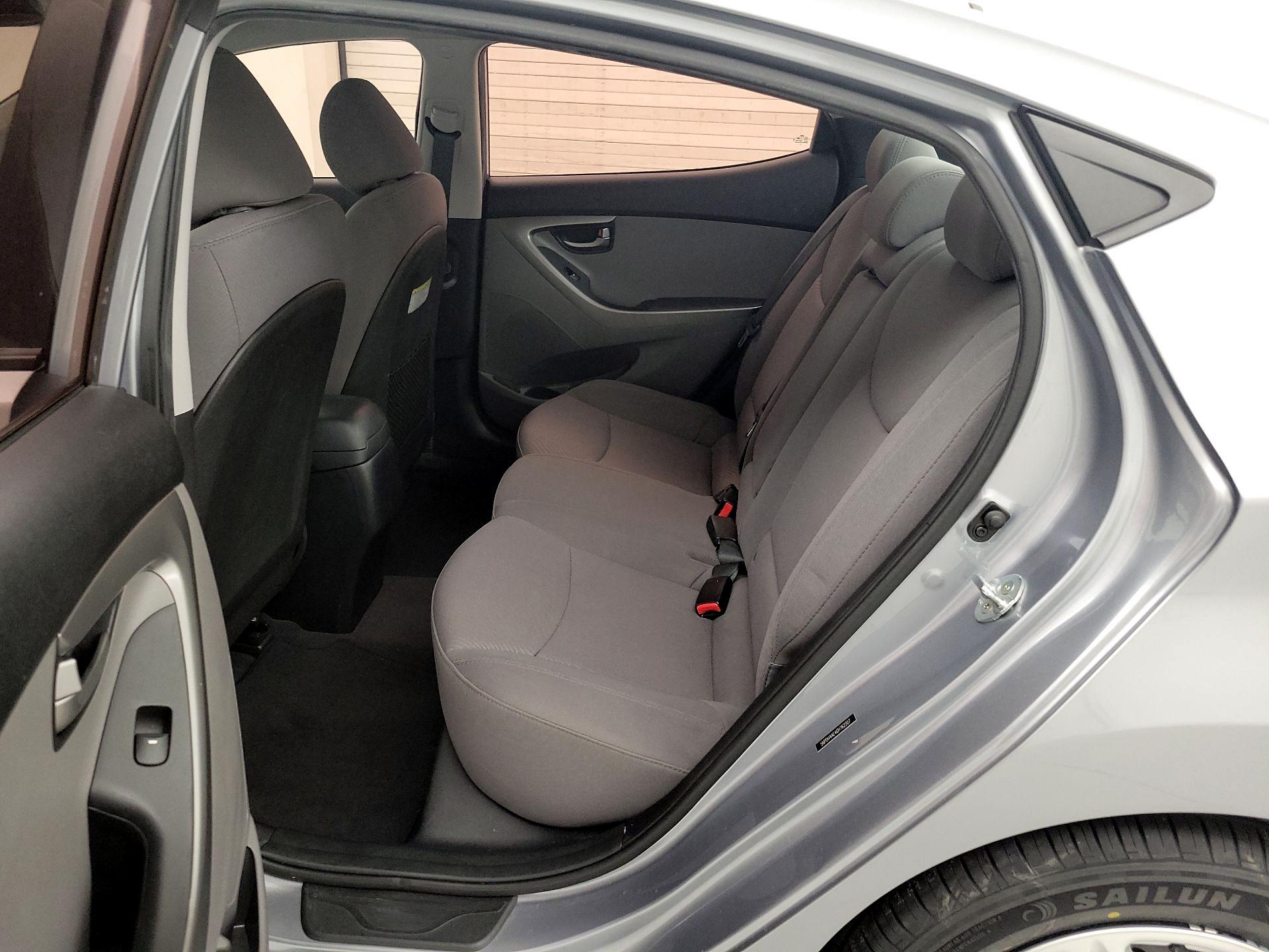 Thumbnail: 2016 Hyundai Elantra - 18