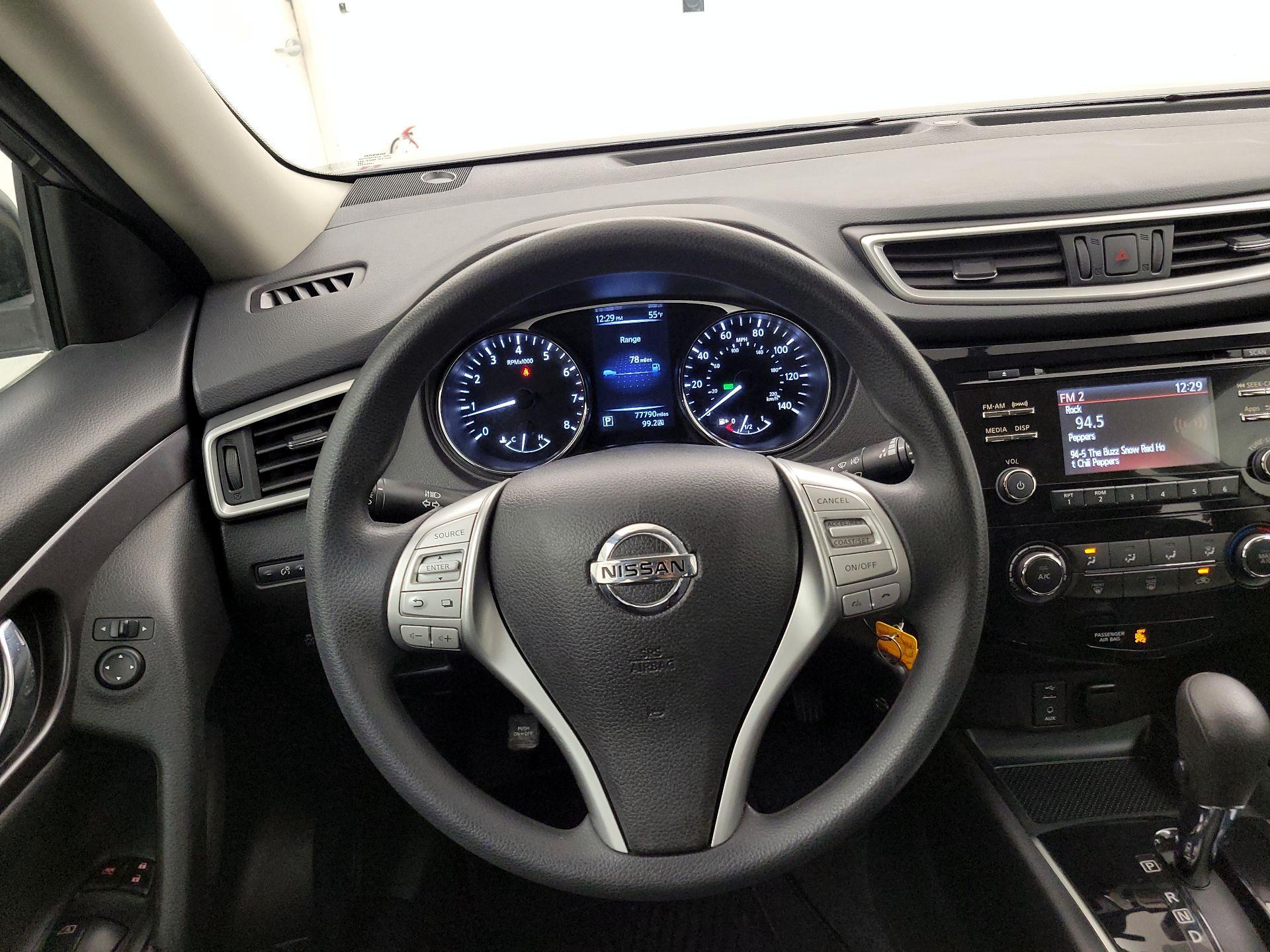 Thumbnail: 2016 Nissan Rogue - 10