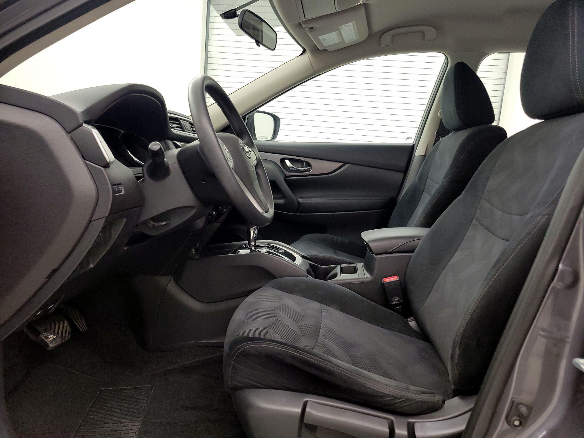 Thumbnail: 2016 Nissan Rogue - 11