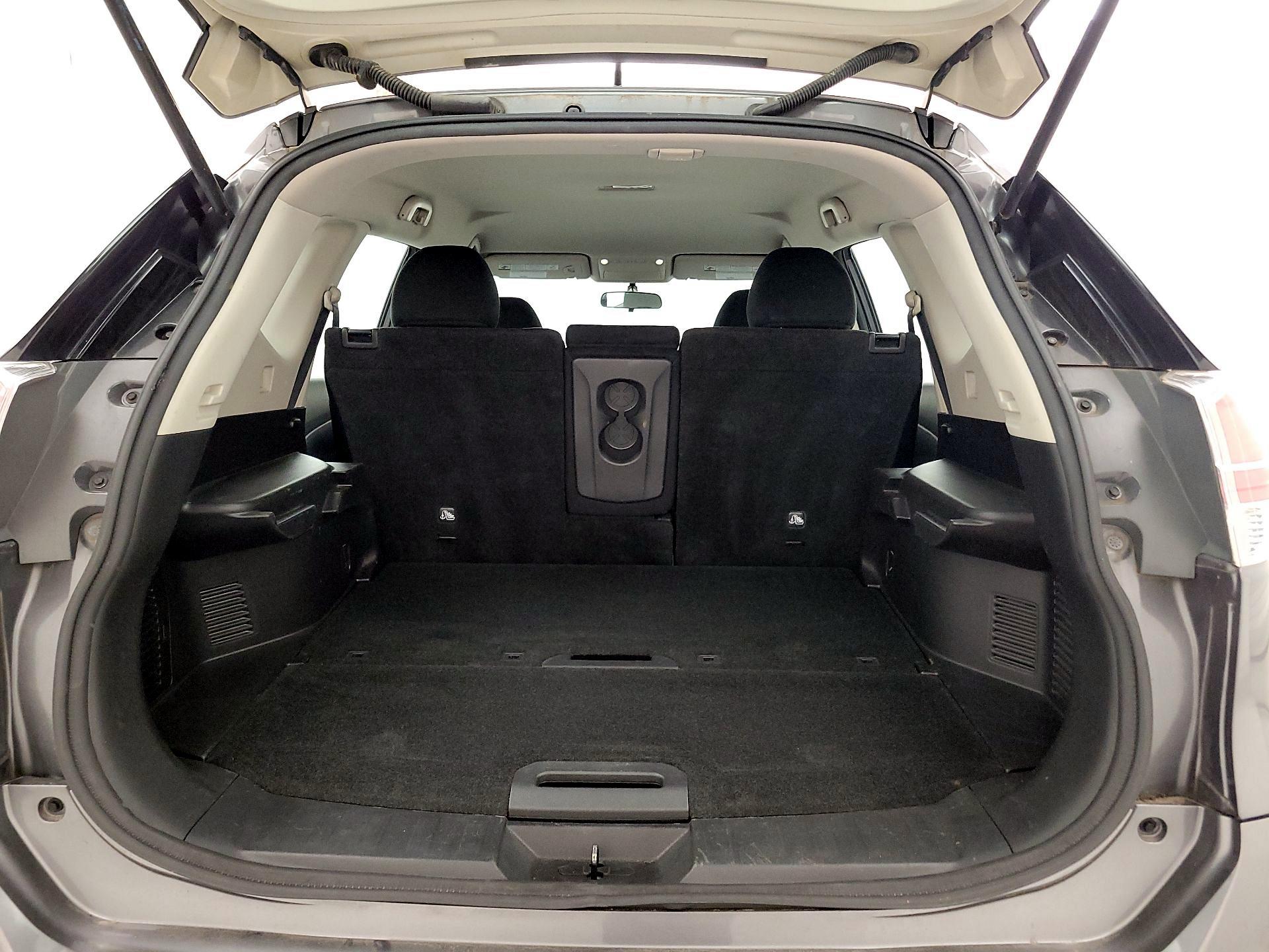 Thumbnail: 2016 Nissan Rogue - 20