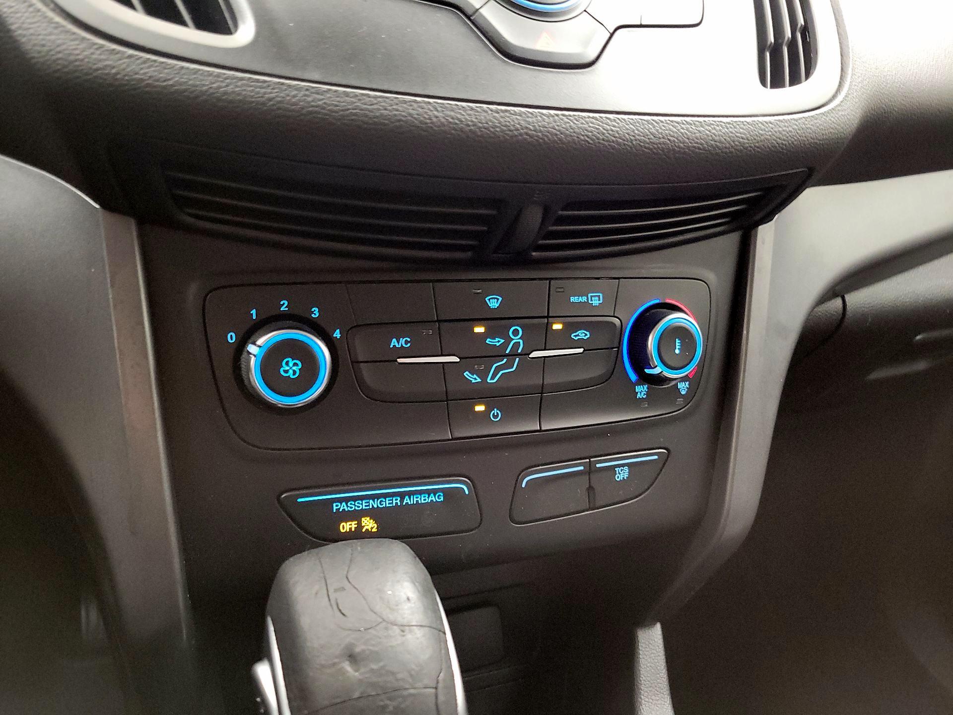 Thumbnail: 2017 Ford Escape - 16