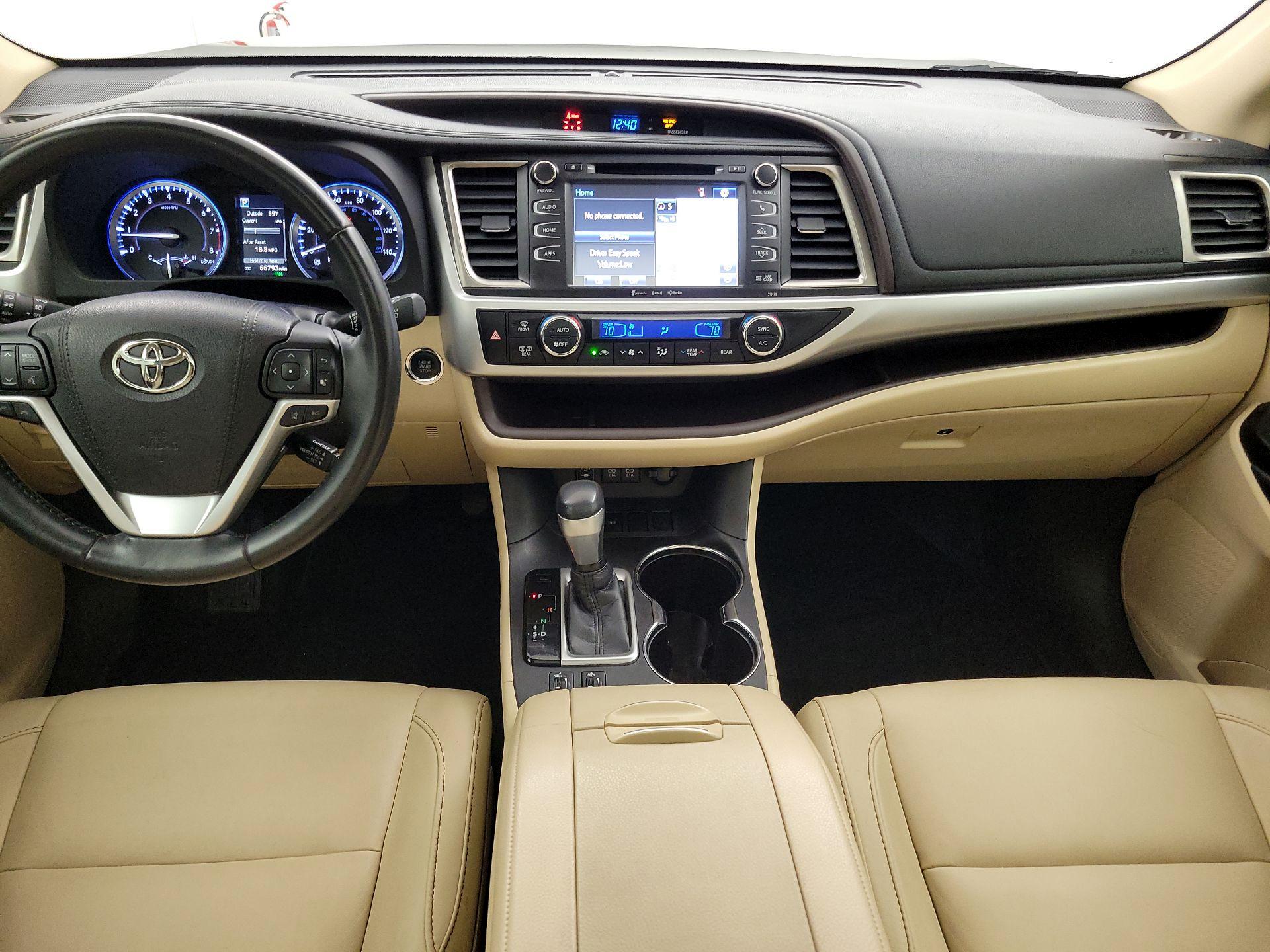 Thumbnail: 2018 Toyota Highlander - 9