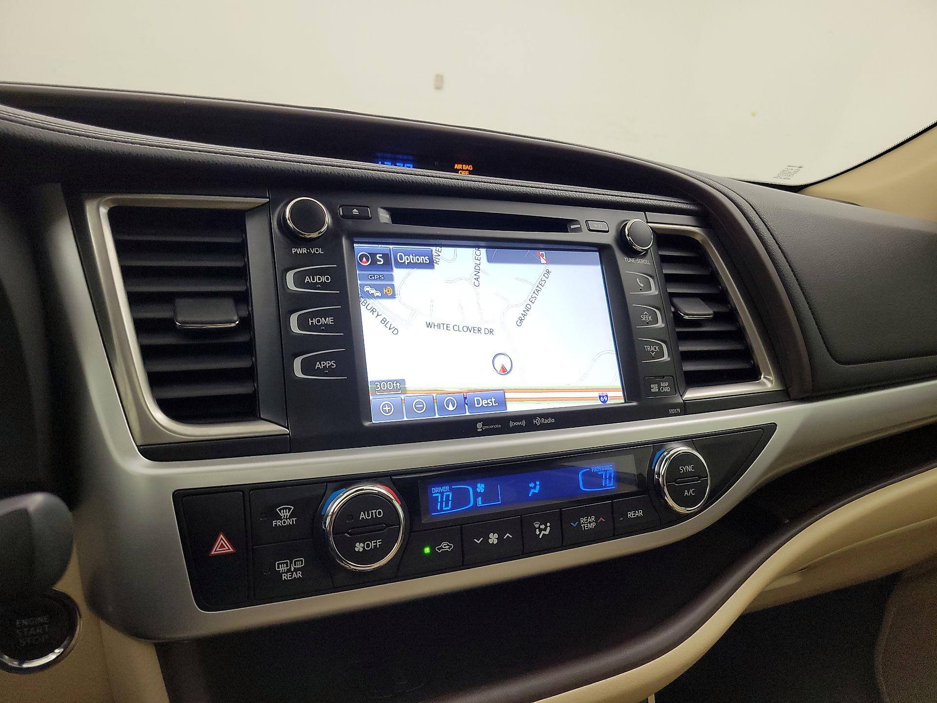 Thumbnail: 2018 Toyota Highlander - 14