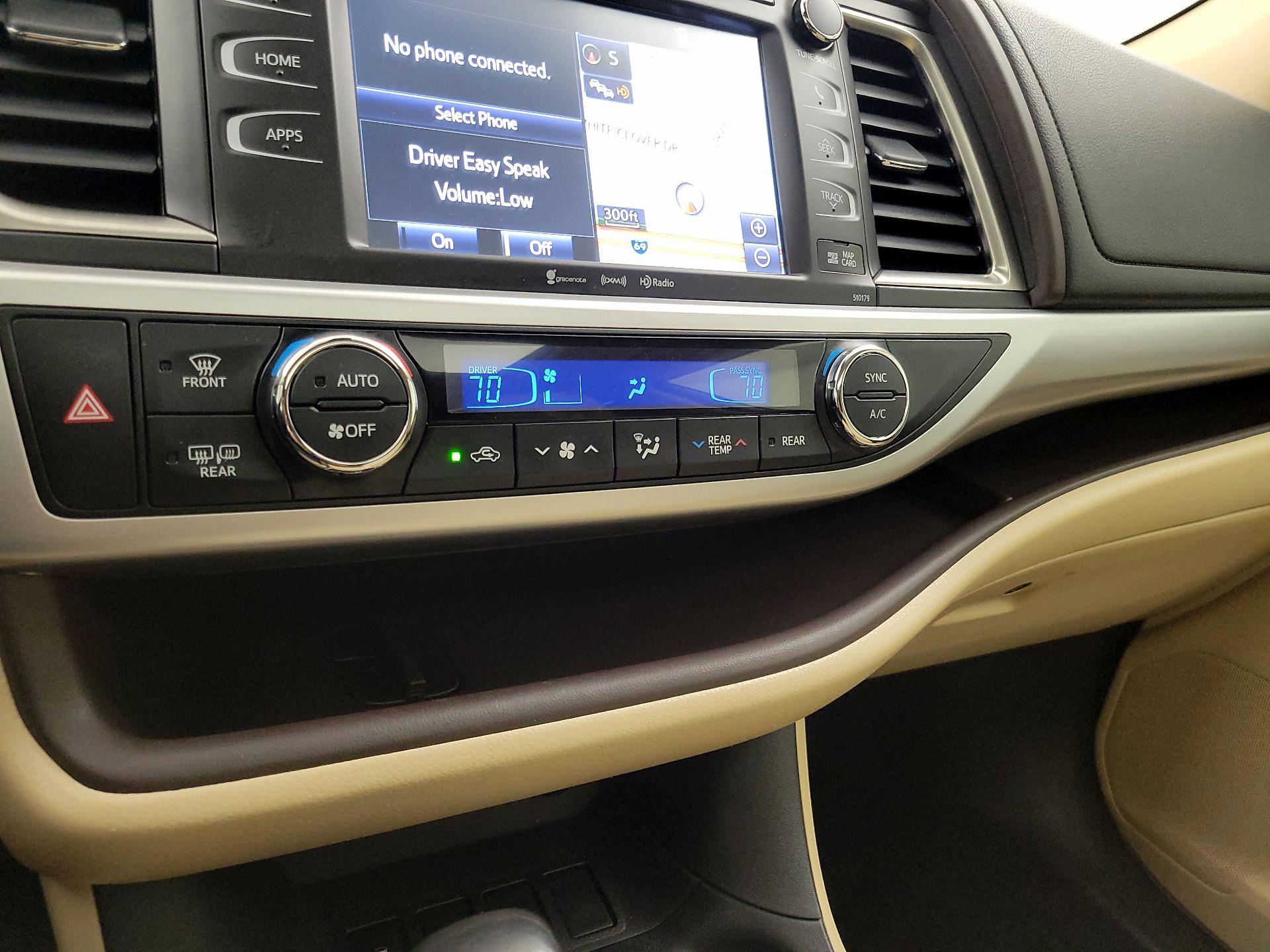 Thumbnail: 2018 Toyota Highlander - 17