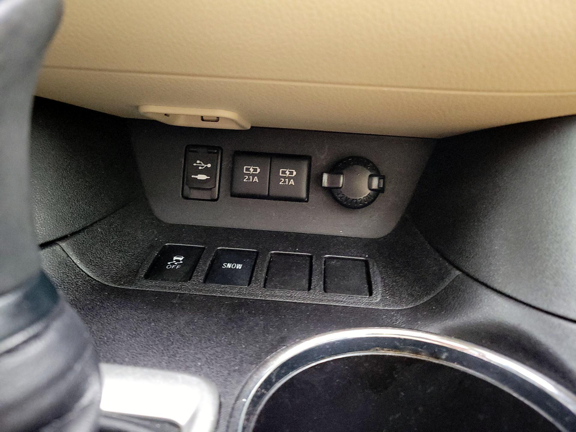 Thumbnail: 2018 Toyota Highlander - 19