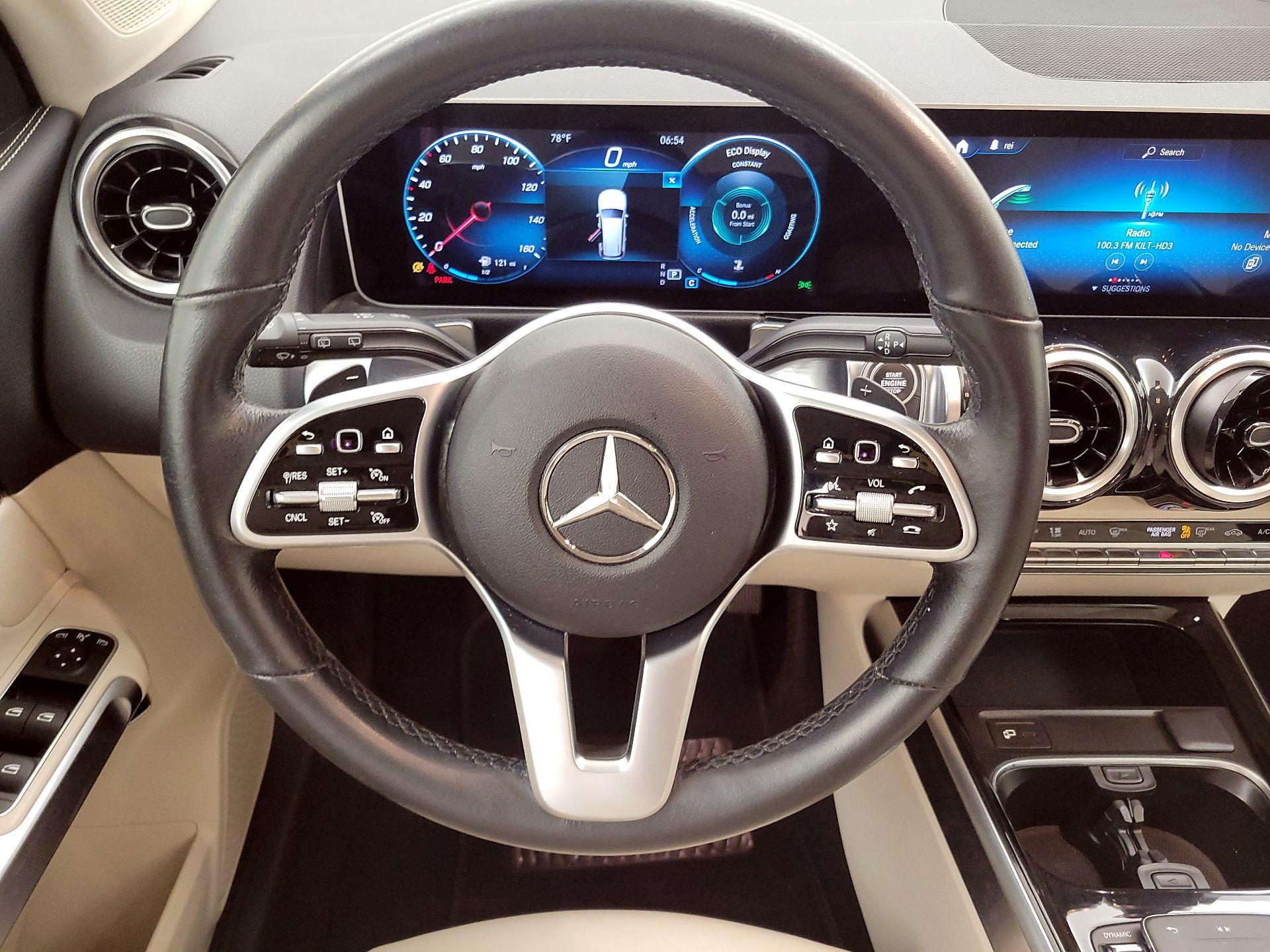 Thumbnail: 2021 Mercedes-Benz GLB - 10