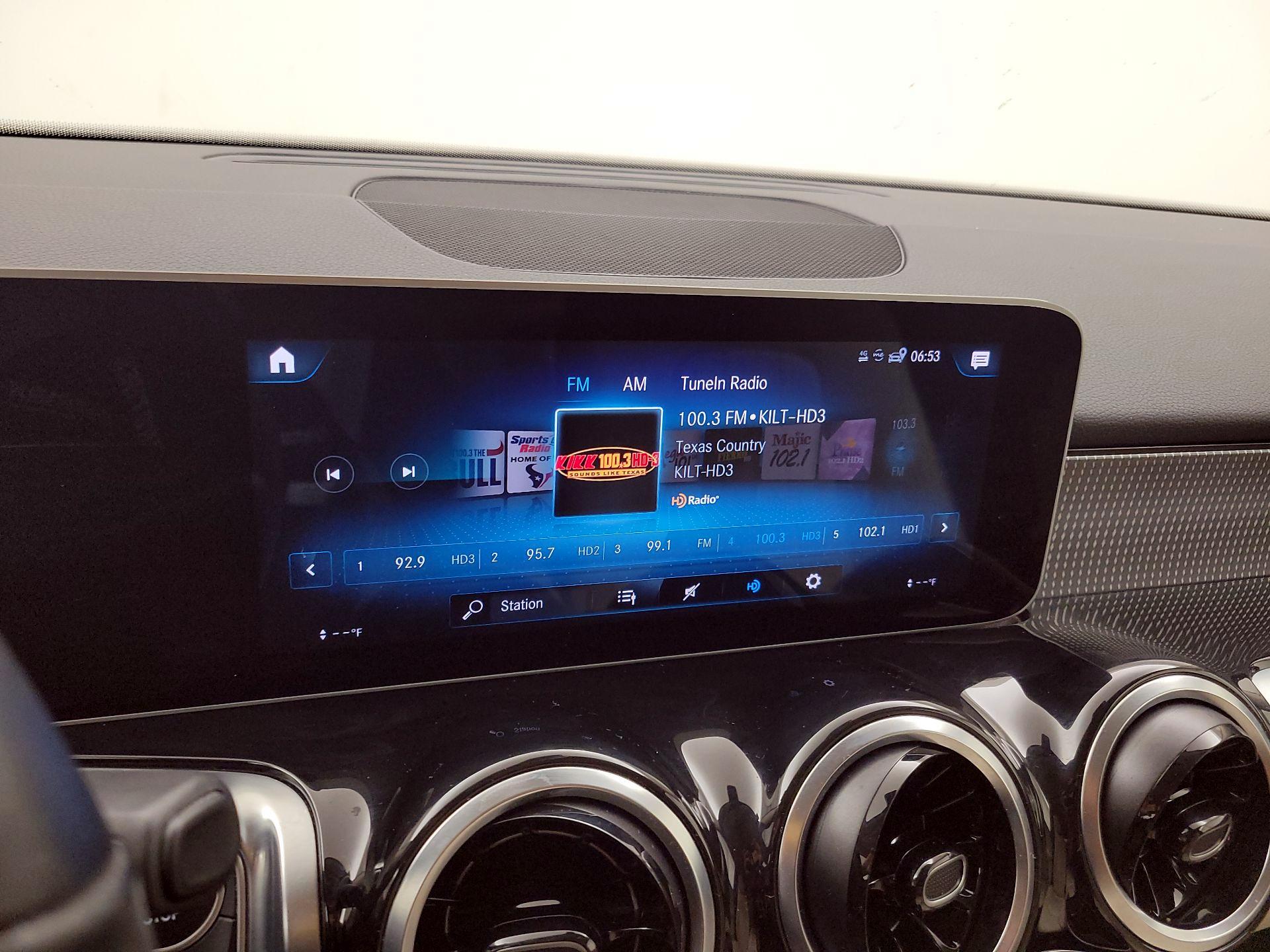 Thumbnail: 2021 Mercedes-Benz GLB - 15