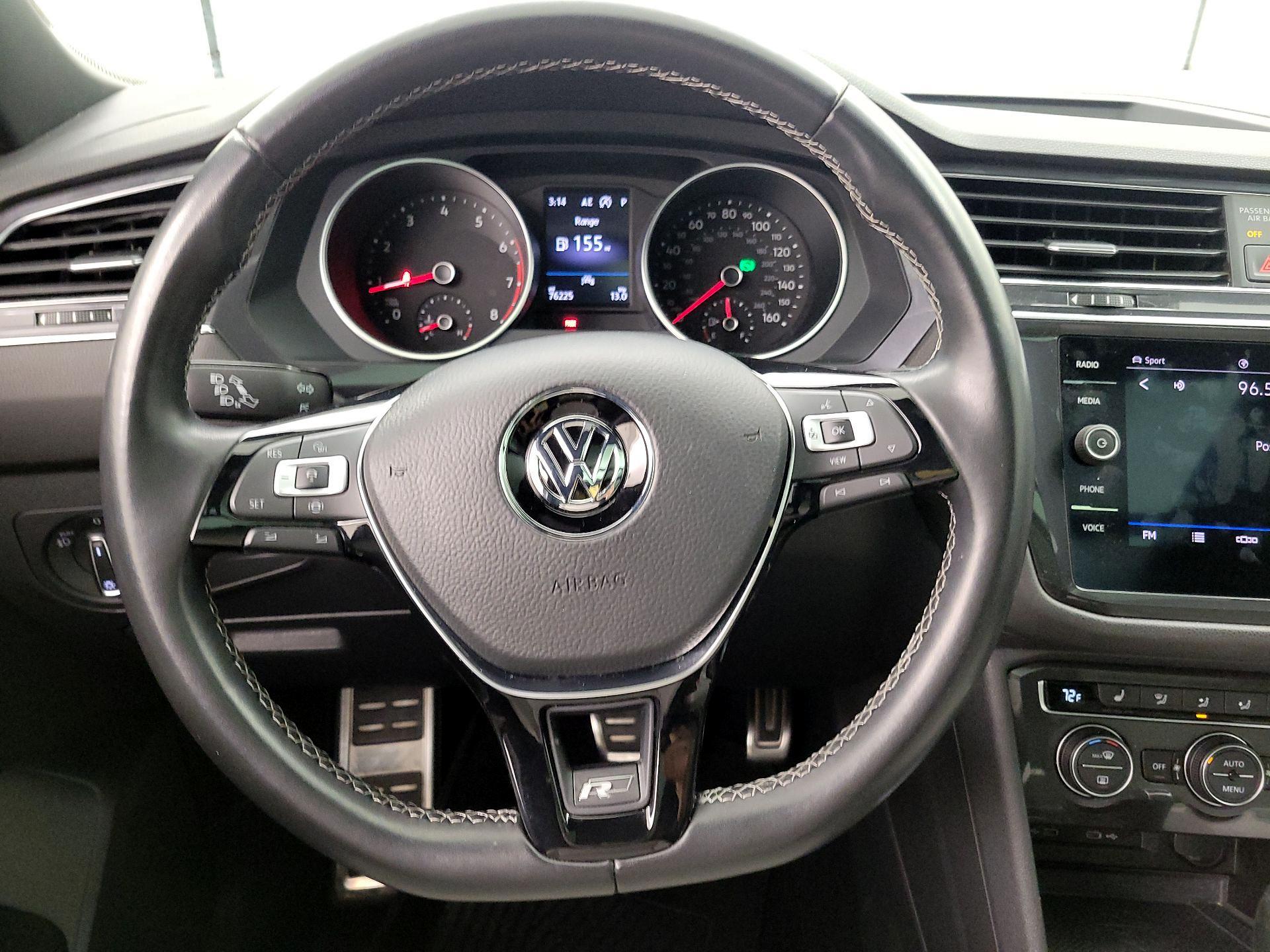 Thumbnail: 2021 Volkswagen Tiguan - 10