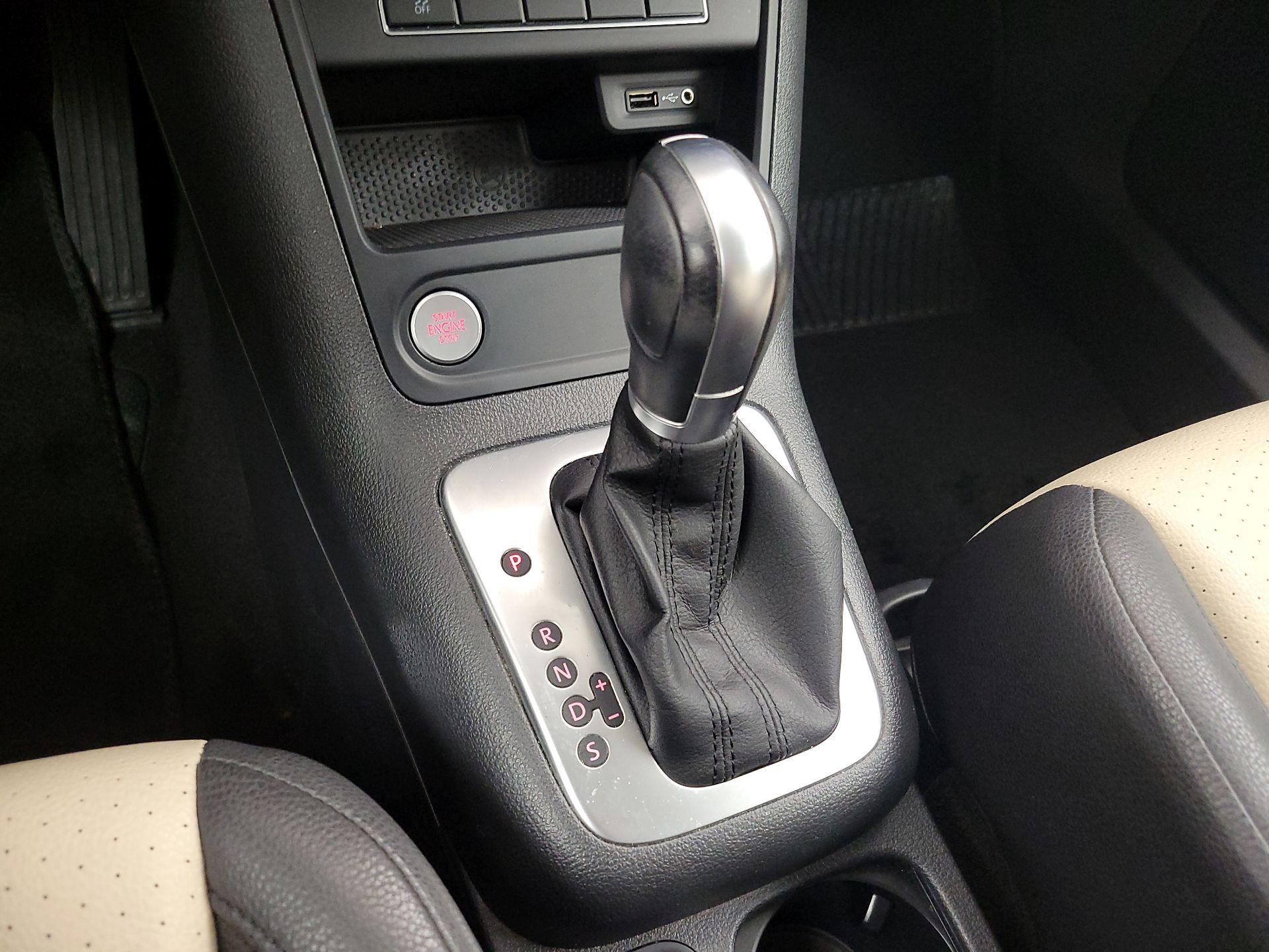 Thumbnail: 2017 Volkswagen Tiguan - 17