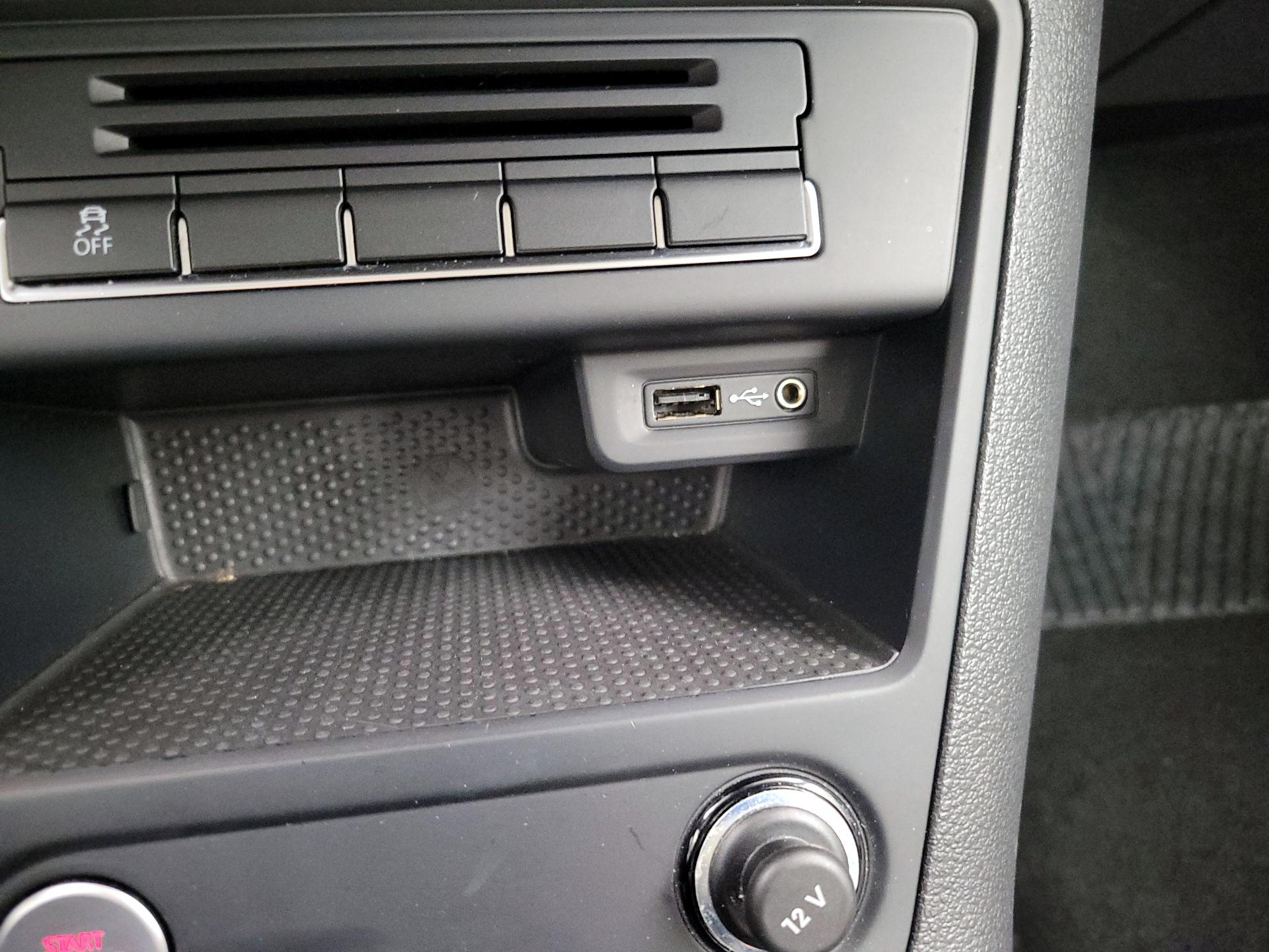 Thumbnail: 2017 Volkswagen Tiguan - 18