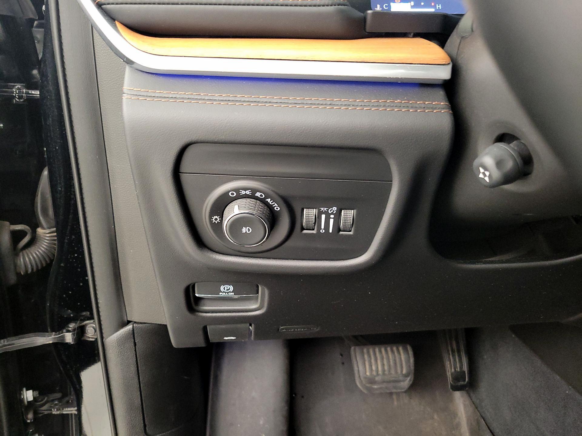 Thumbnail: 2023 Jeep Grand Cherokee - 13