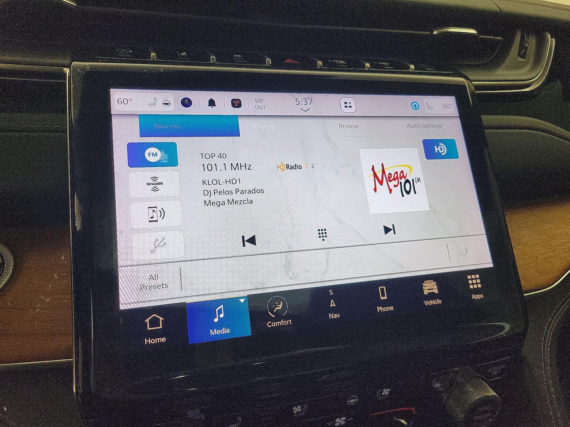 Thumbnail: 2023 Jeep Grand Cherokee - 16