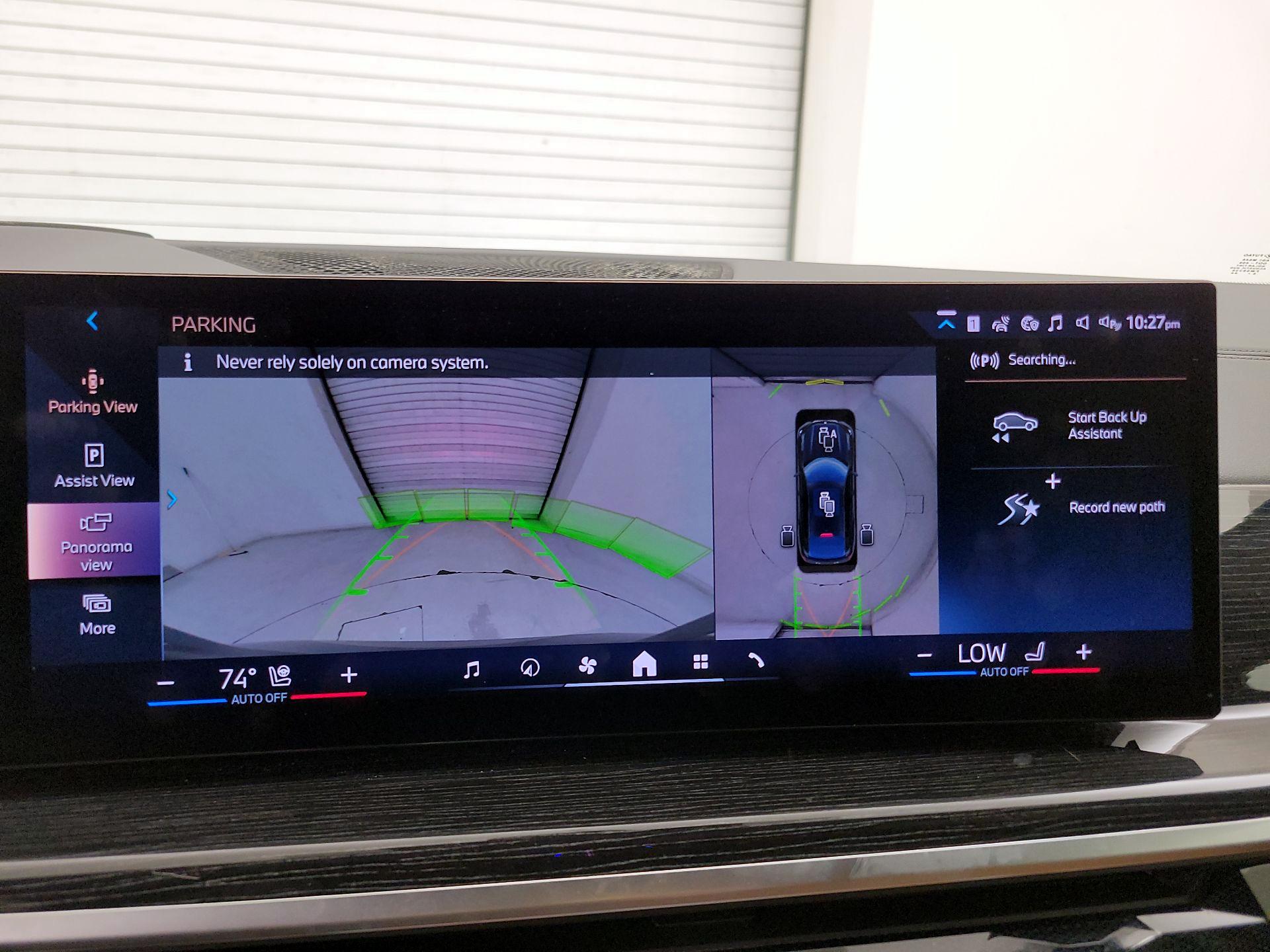 Thumbnail: 2024 BMW X6 - 15