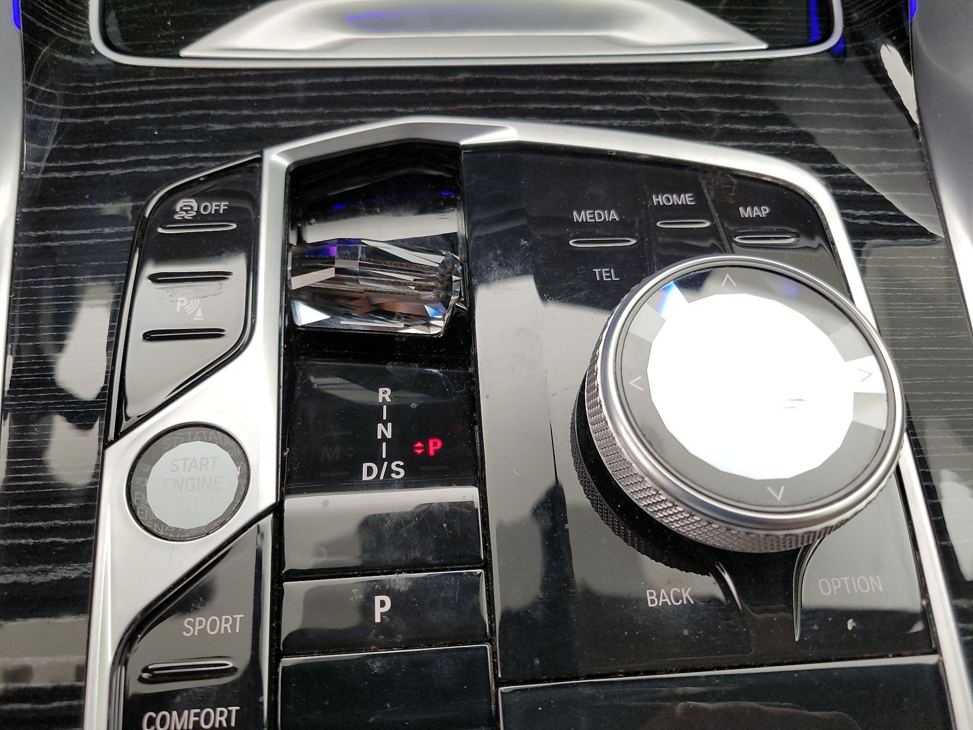 Thumbnail: 2024 BMW X6 - 18