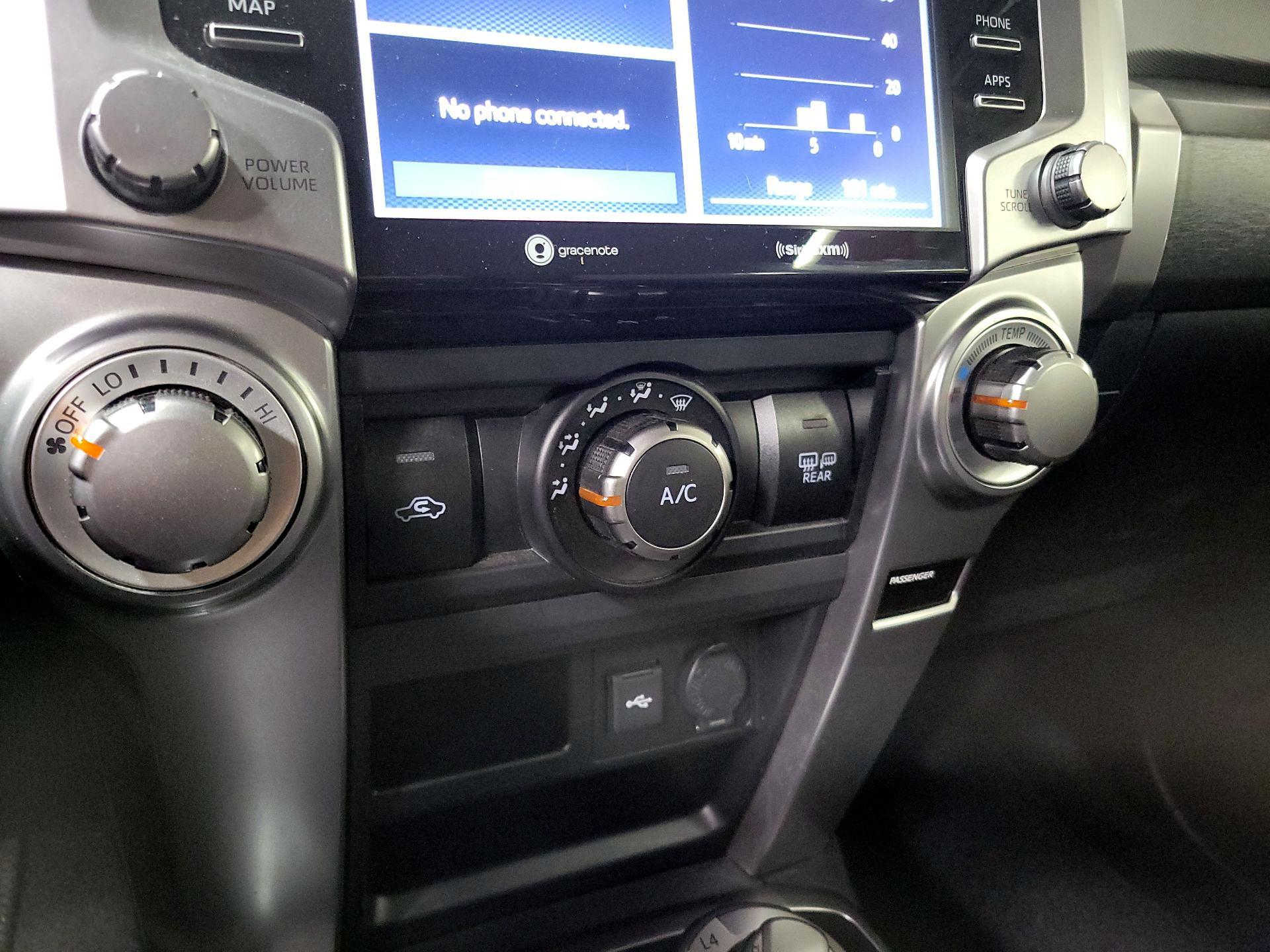 Thumbnail: 2022 Toyota 4Runner - 16