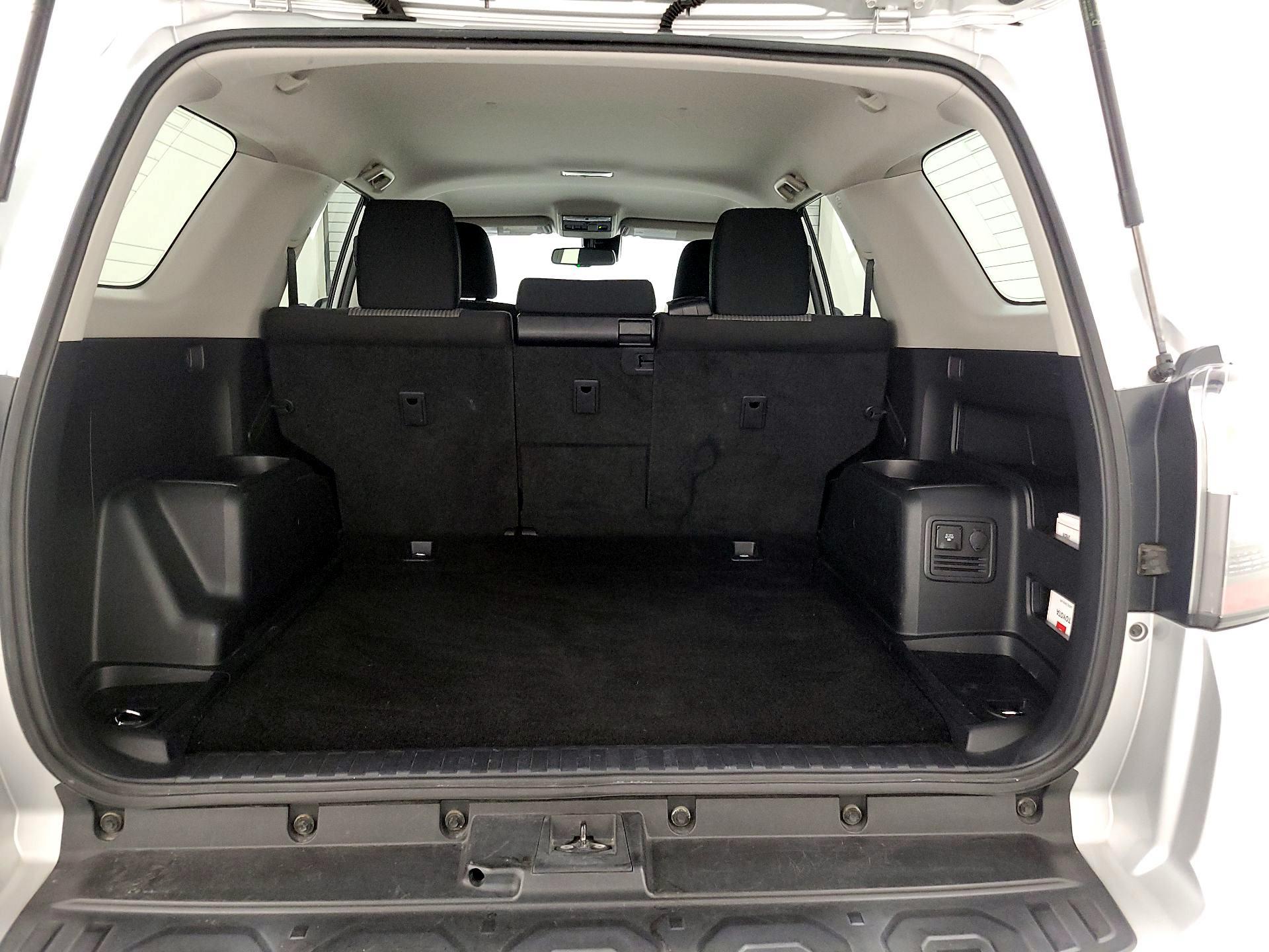 Thumbnail: 2022 Toyota 4Runner - 20