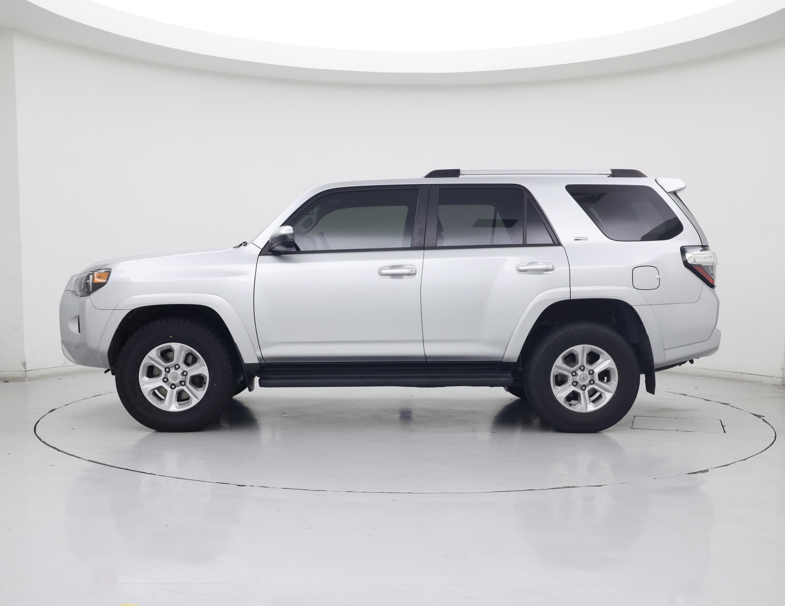 Thumbnail: 2022 Toyota 4Runner - 3