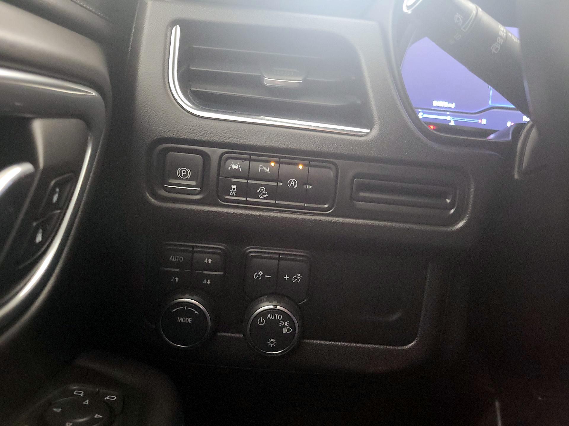 Thumbnail: 2023 Chevrolet Tahoe - 13