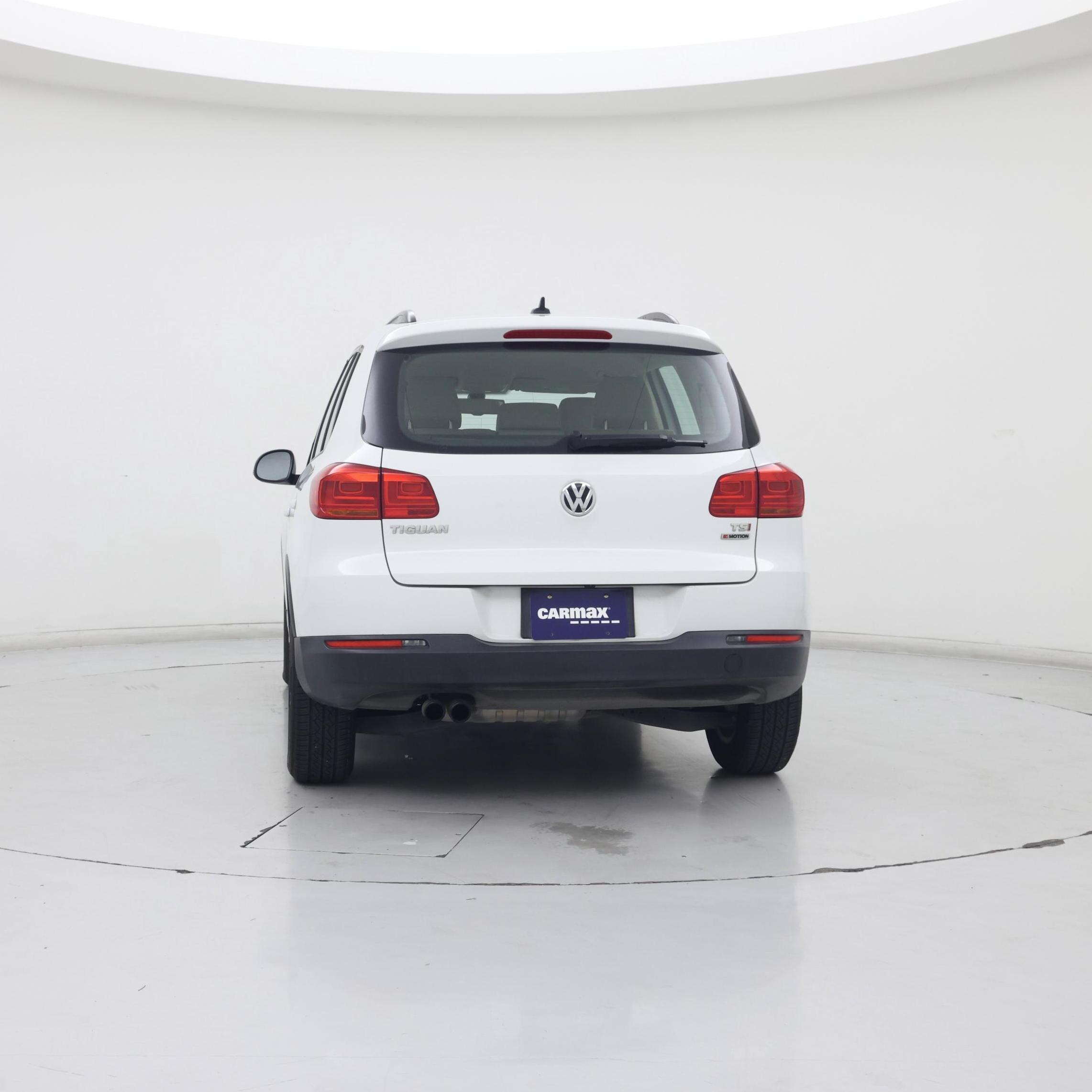 Thumbnail: 2017 Volkswagen Tiguan - 6