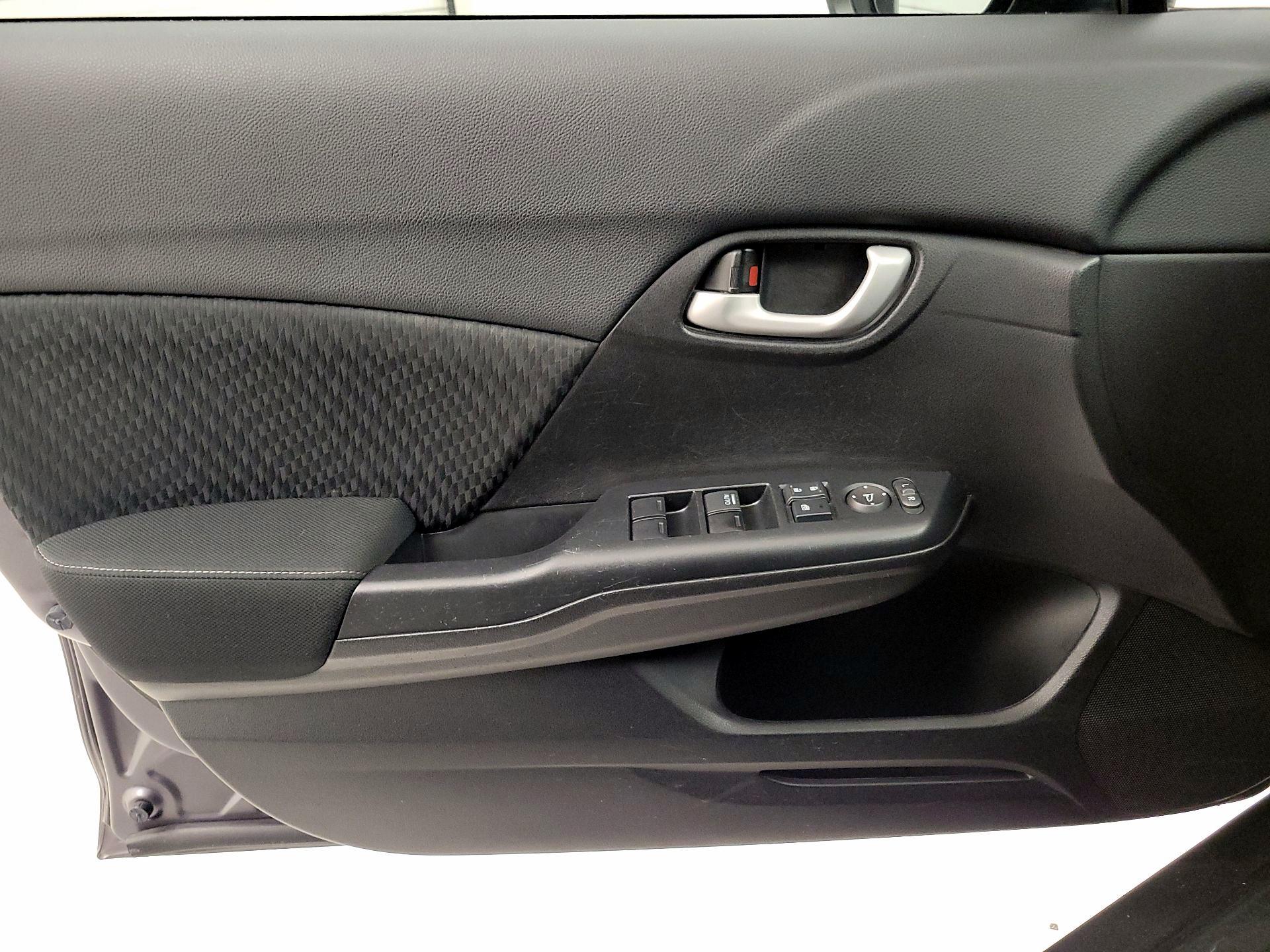 Thumbnail: 2015 Honda Civic - 12