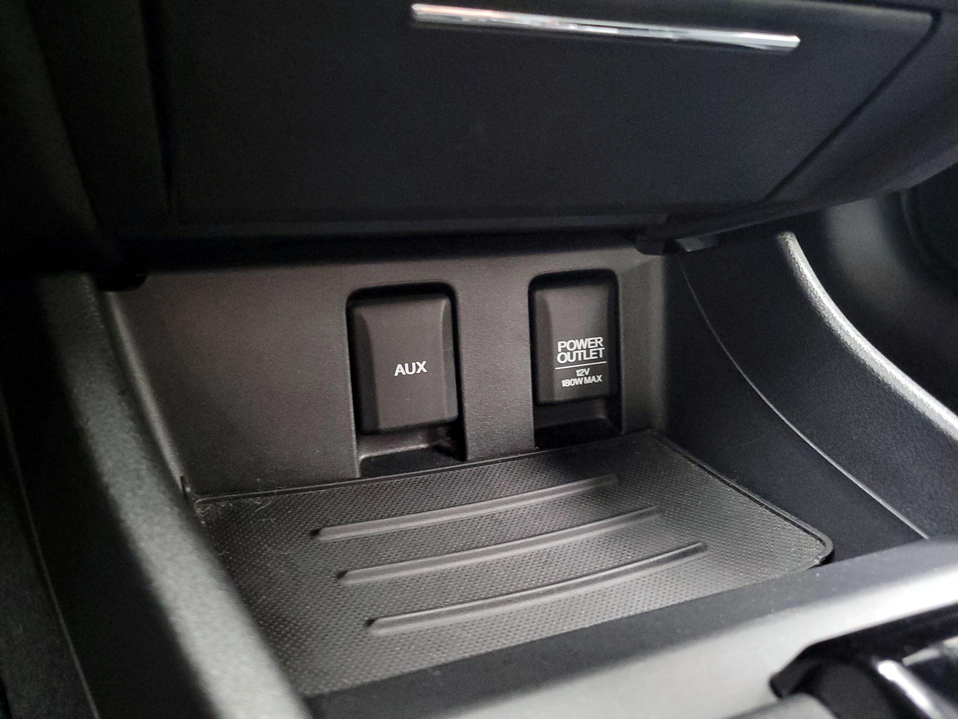 Thumbnail: 2015 Honda Civic - 18