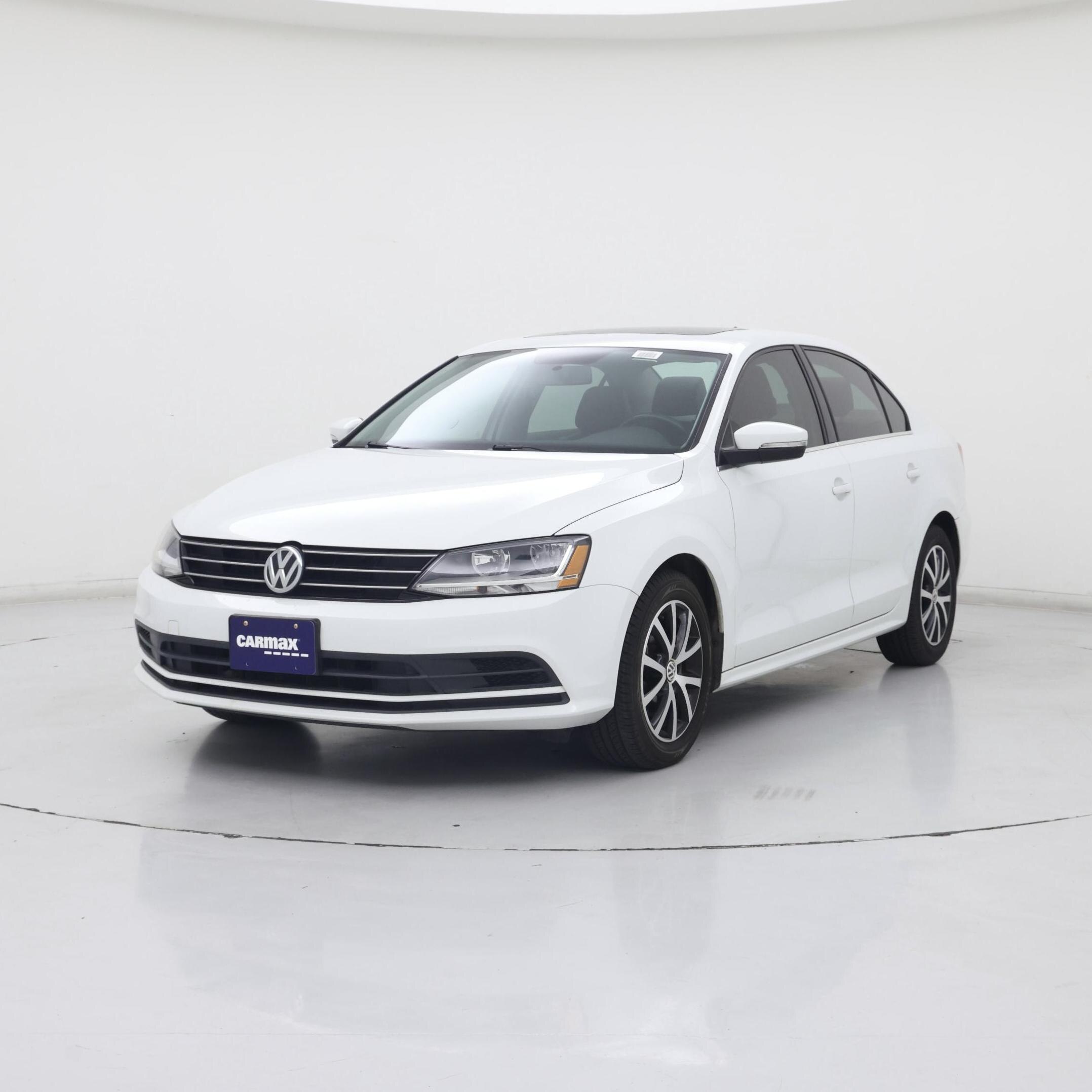 Thumbnail: 2017 Volkswagen Jetta - 4