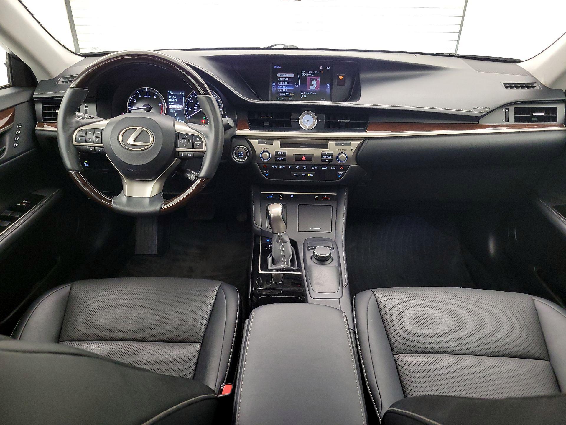 Thumbnail: 2017 Lexus ES - 9