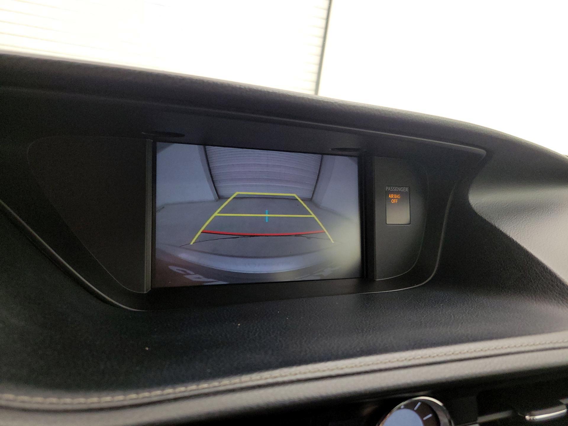 Thumbnail: 2017 Lexus ES - 14