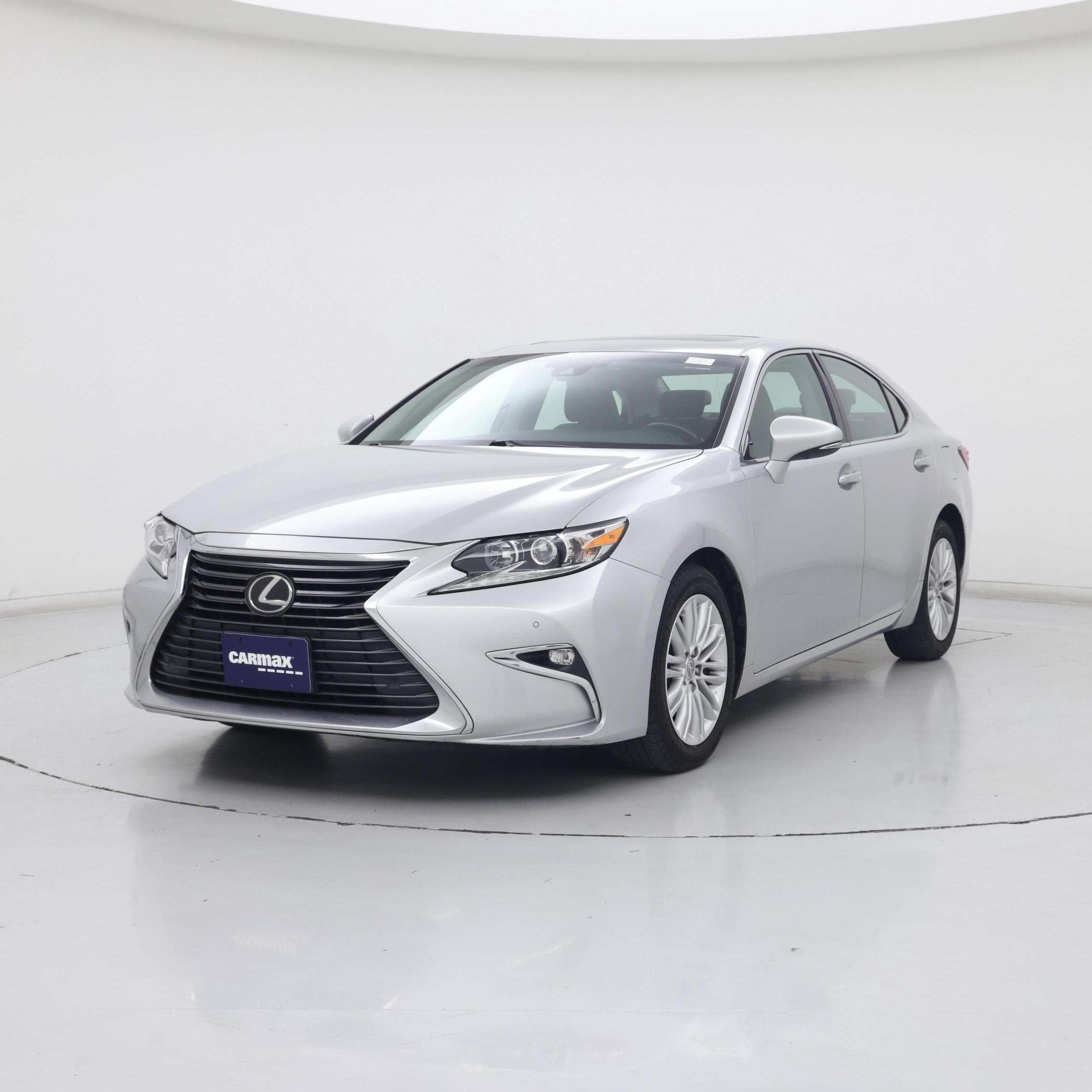 Thumbnail: 2017 Lexus ES - 4