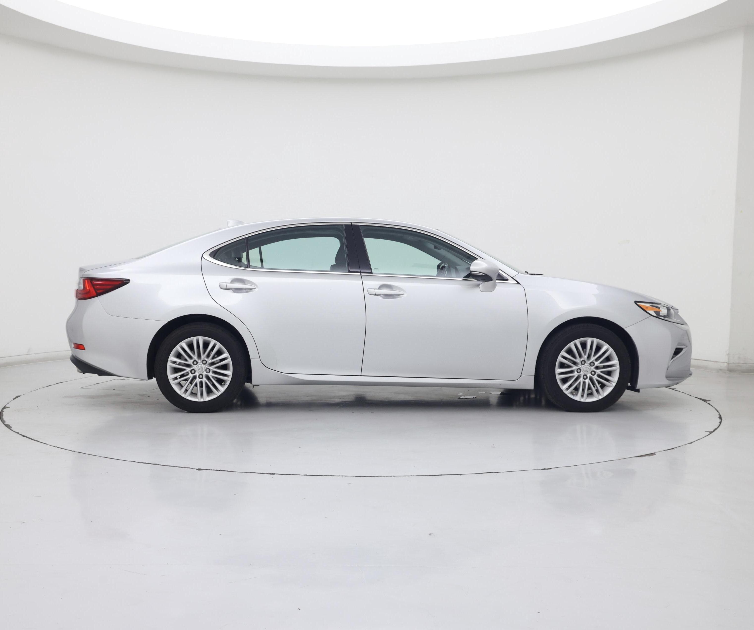 Thumbnail: 2017 Lexus ES - 7