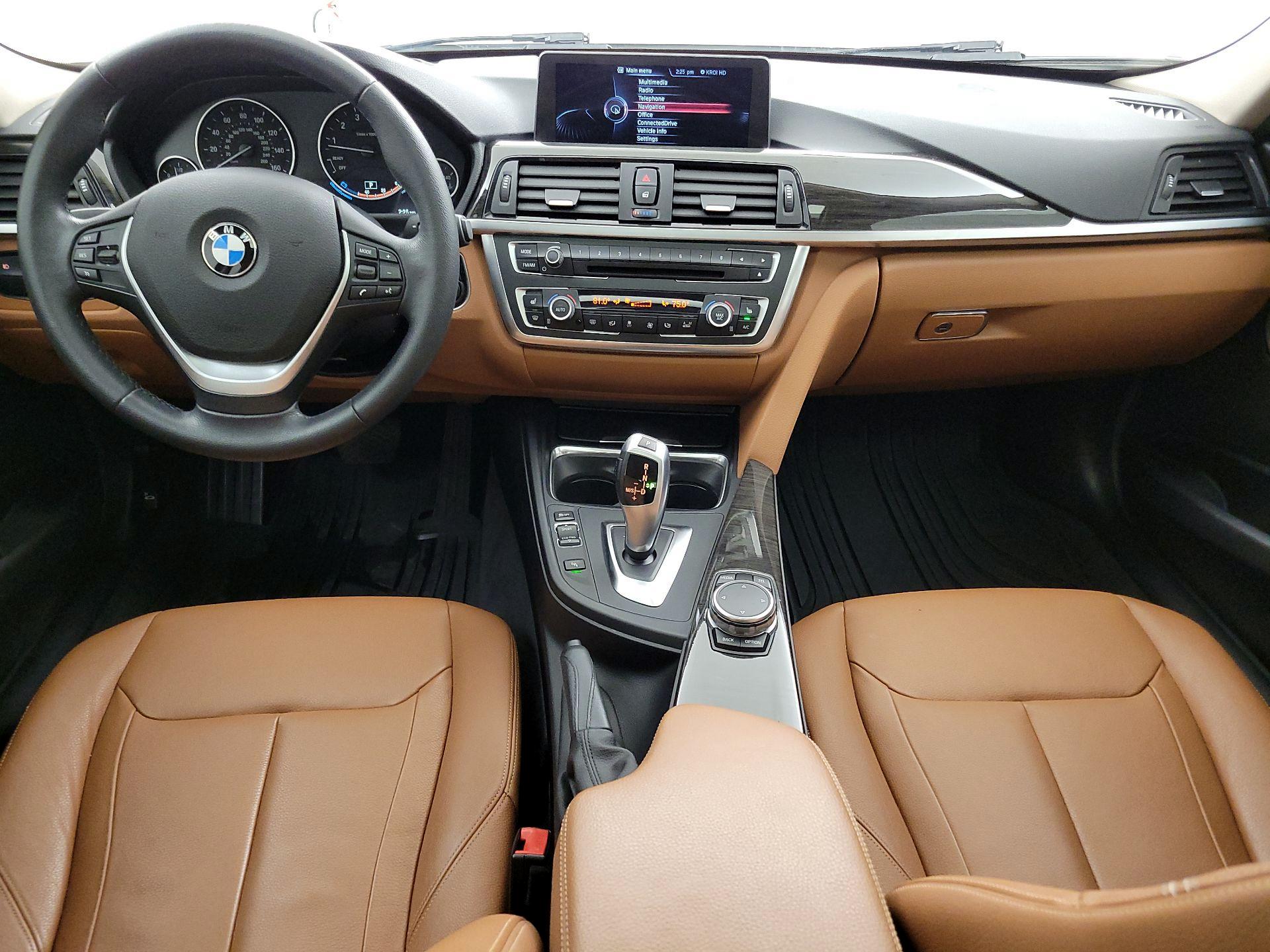 Thumbnail: 2015 BMW 3 Series - 9
