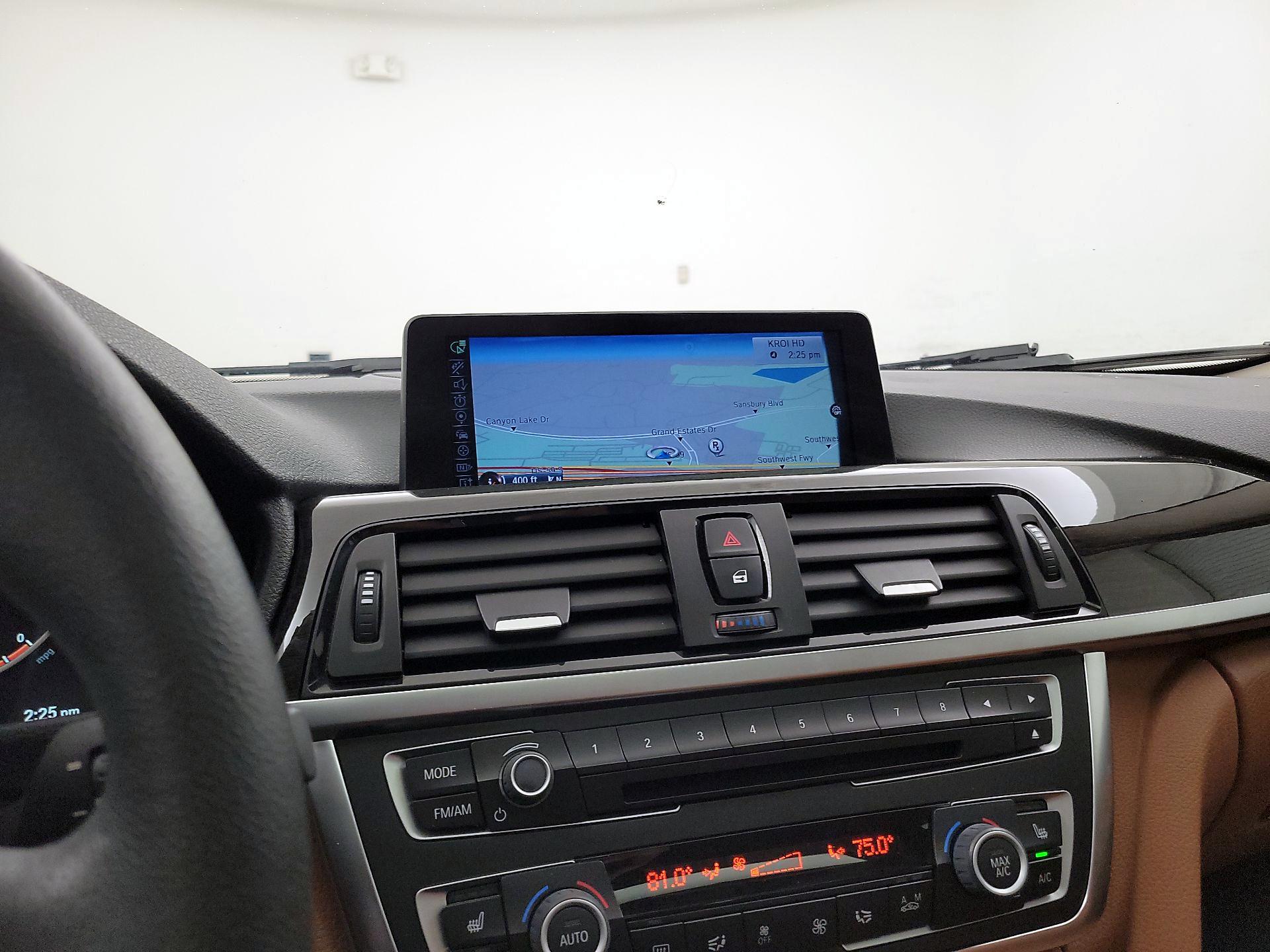 Thumbnail: 2015 BMW 3 Series - 14