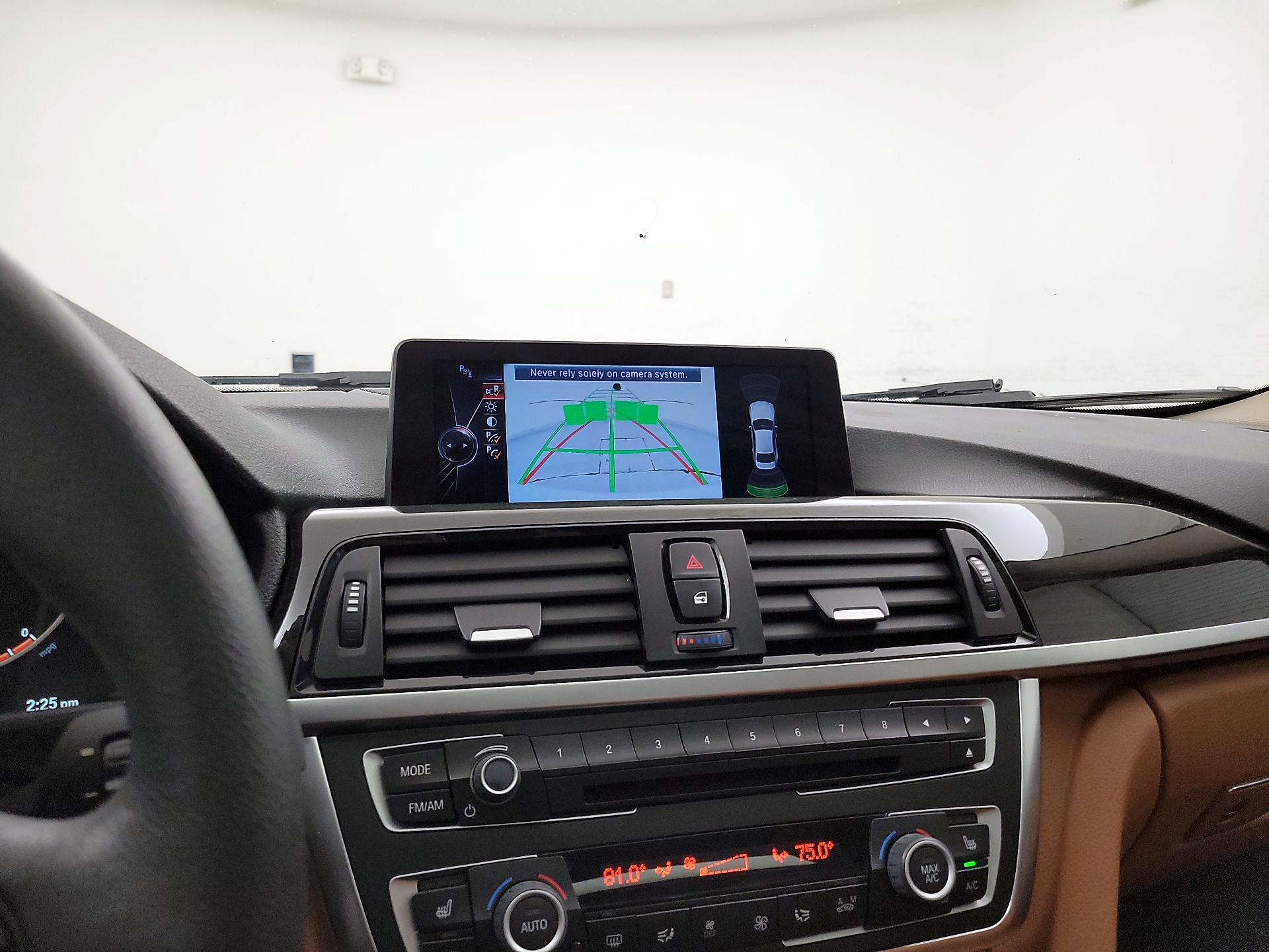 Thumbnail: 2015 BMW 3 Series - 15