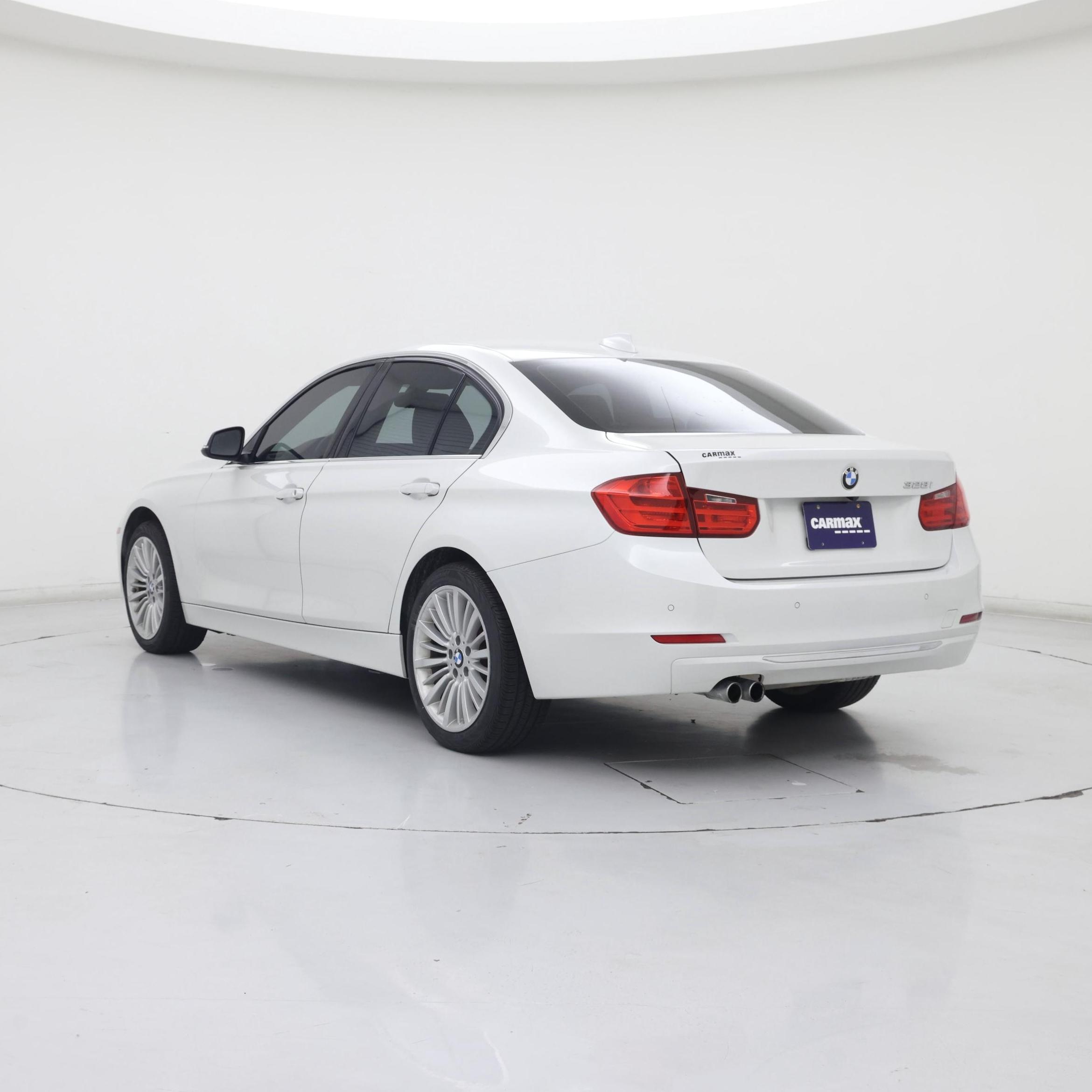 Thumbnail: 2015 BMW 3 Series - 2