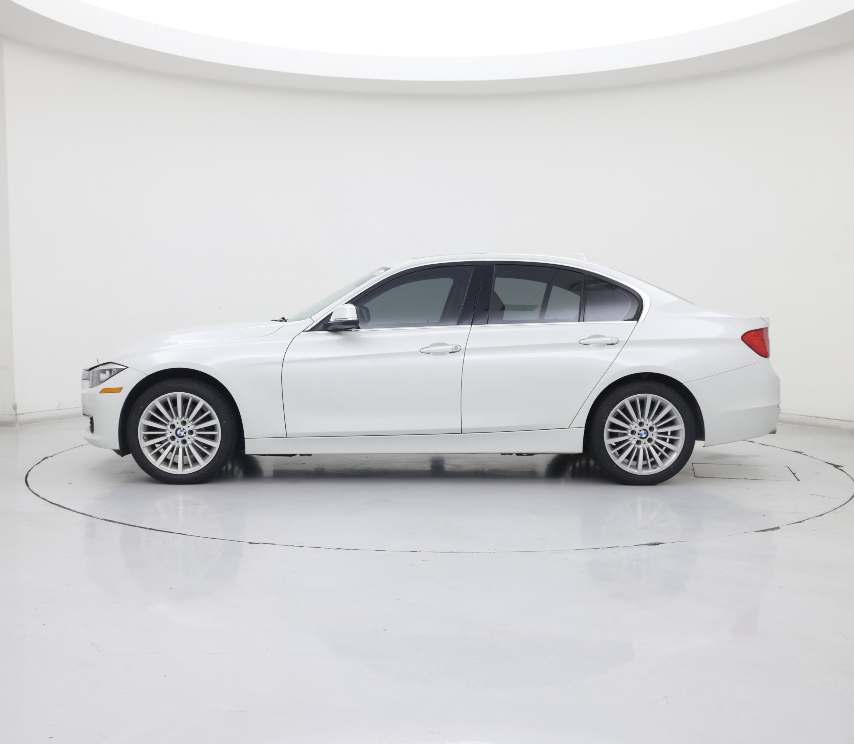 Thumbnail: 2015 BMW 3 Series - 3