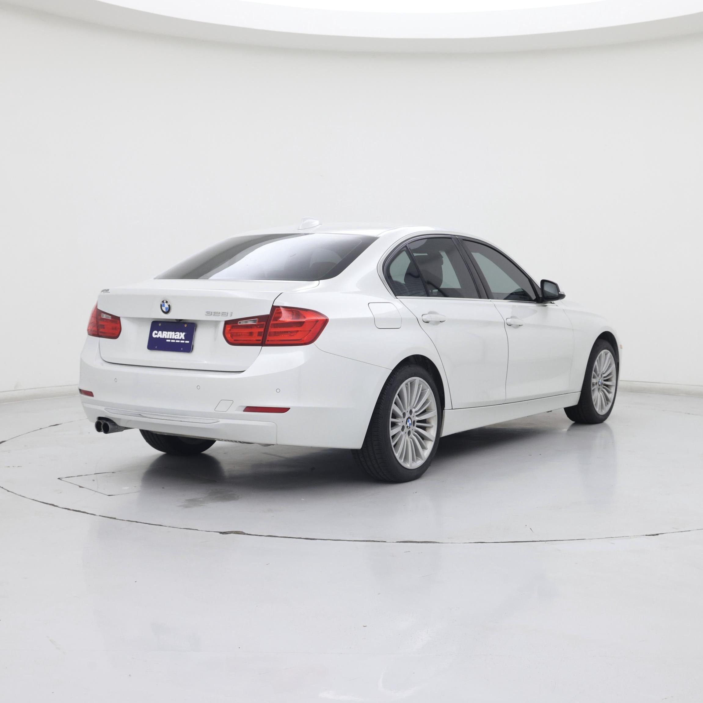 Thumbnail: 2015 BMW 3 Series - 8