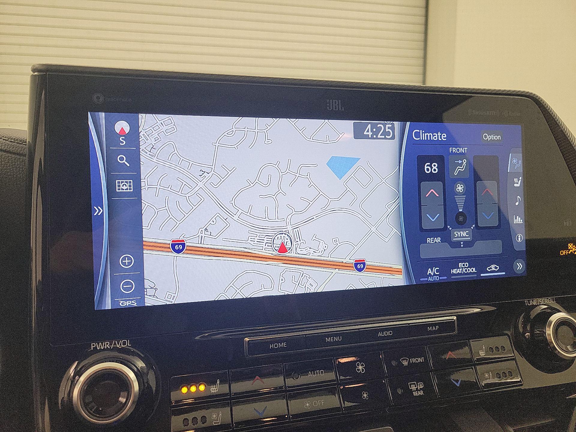 Thumbnail: 2021 Toyota Highlander - 14