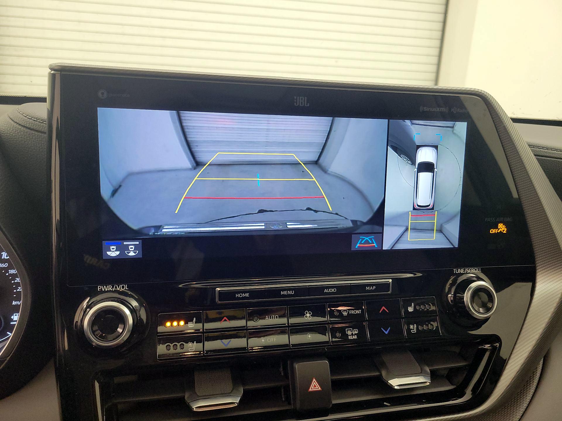 Thumbnail: 2021 Toyota Highlander - 15