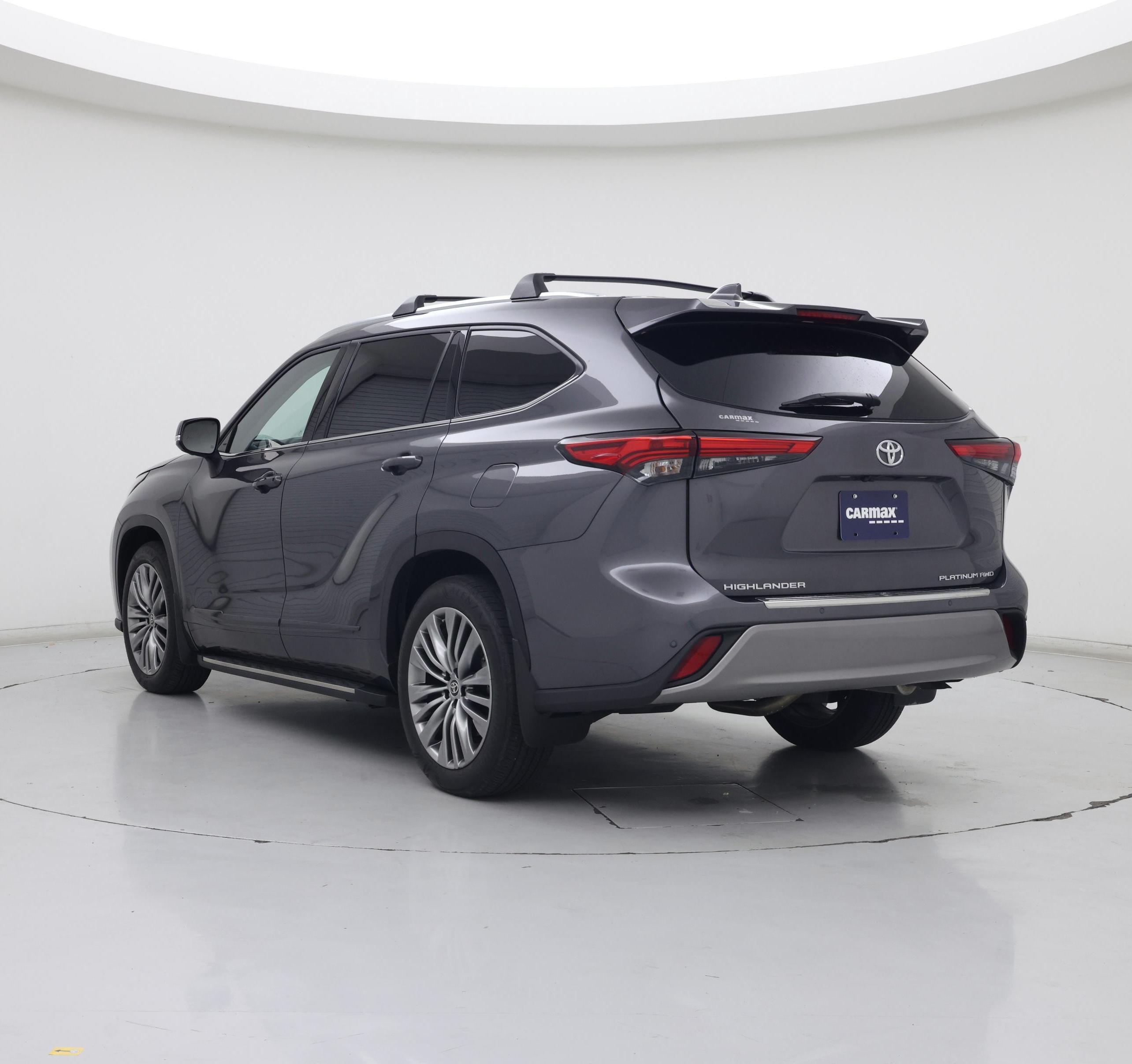 Thumbnail: 2021 Toyota Highlander - 2