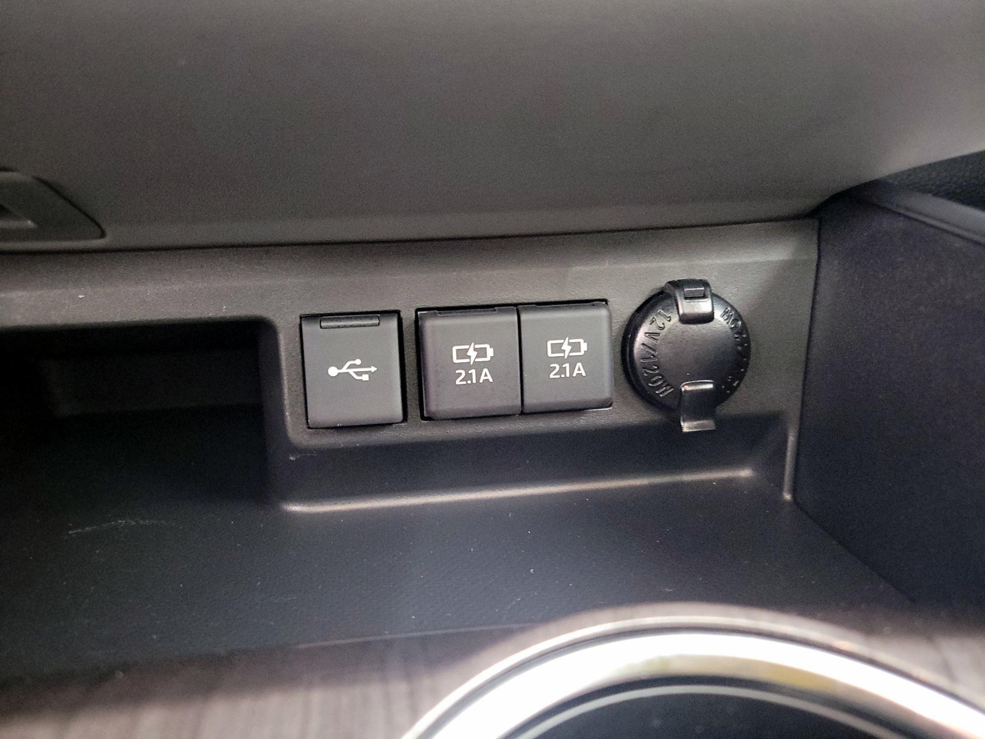 Thumbnail: 2021 Toyota Highlander - 19