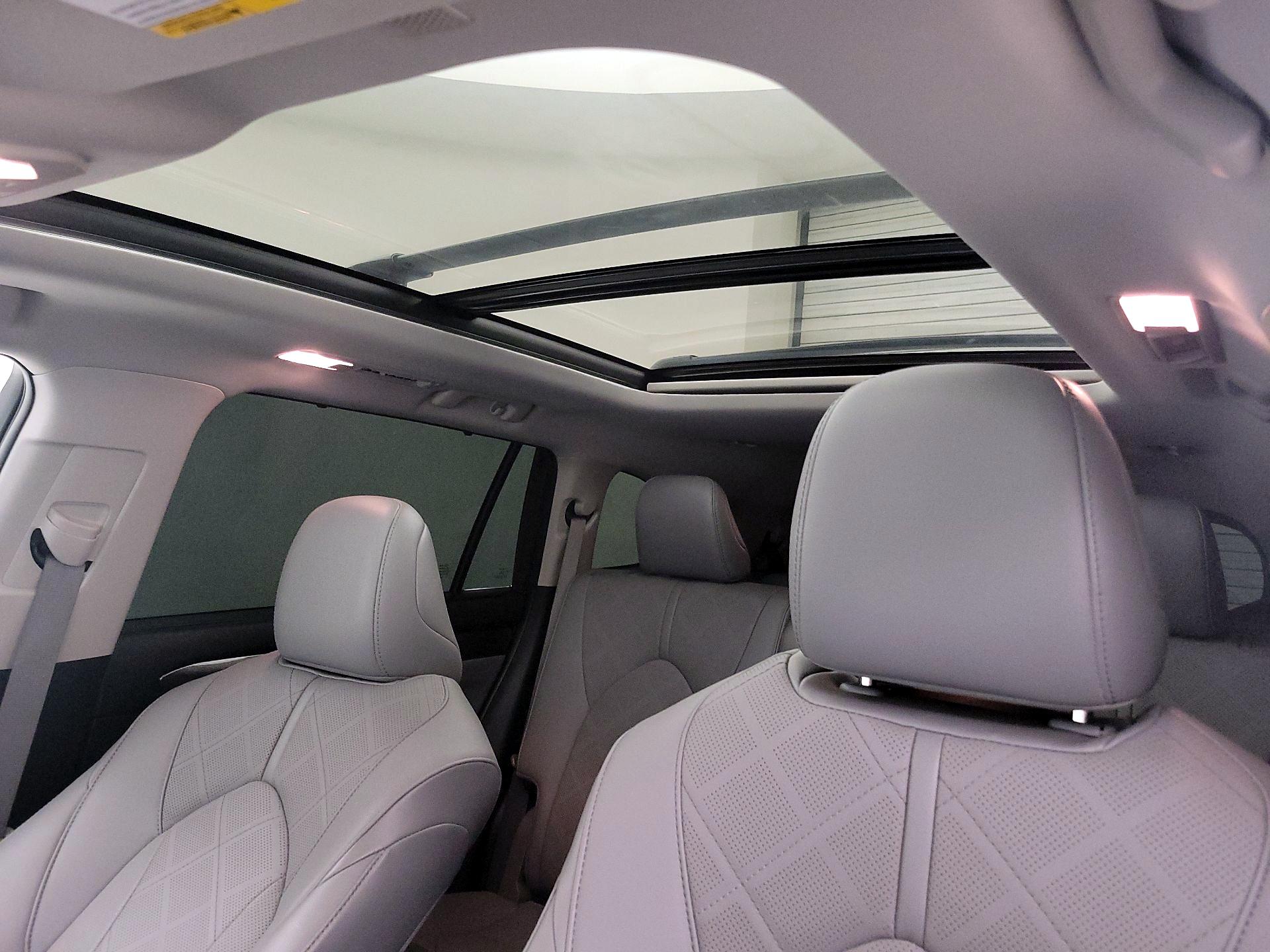 Thumbnail: 2021 Toyota Highlander - 20