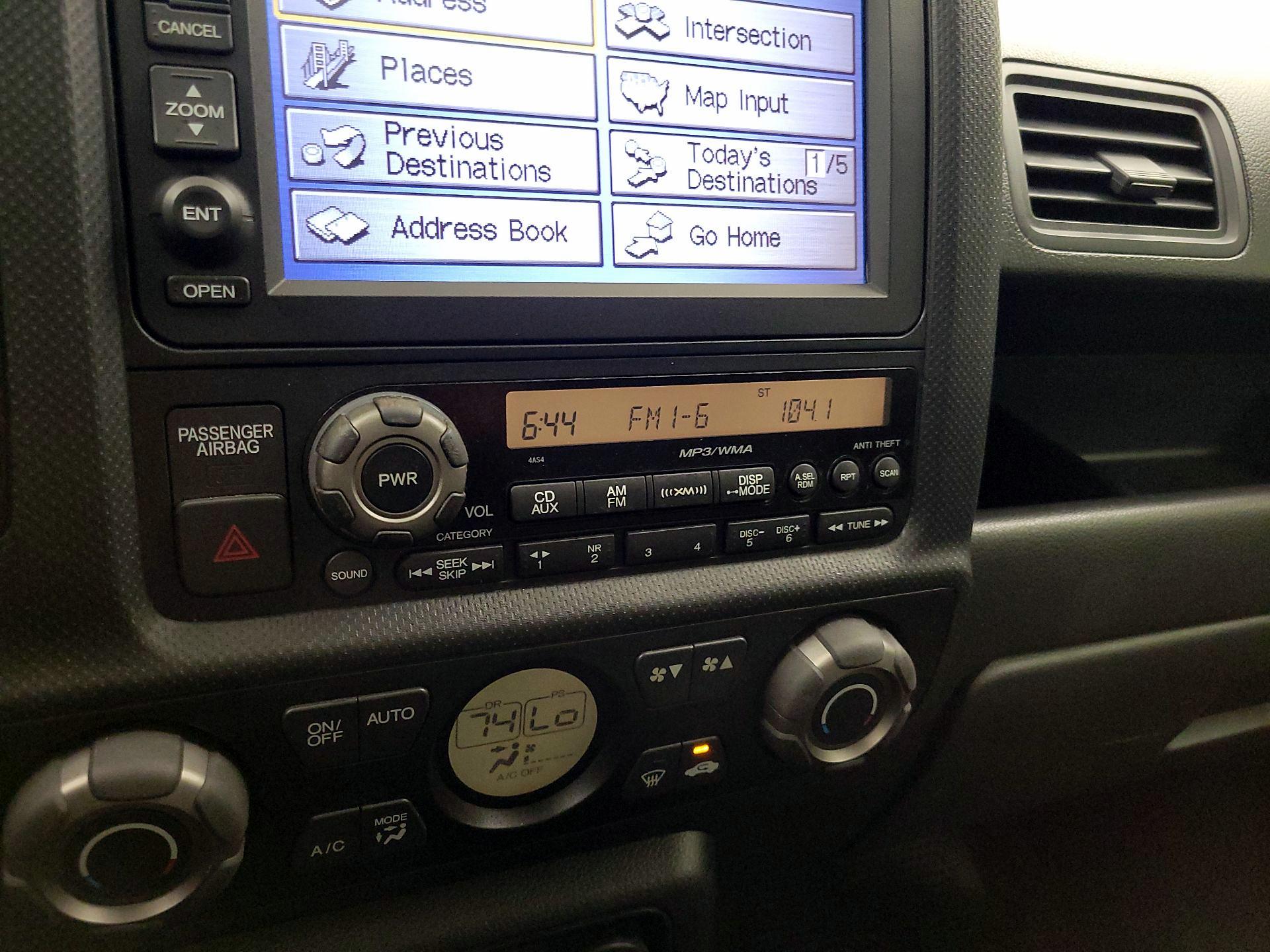 Thumbnail: 2014 Honda Ridgeline - 16